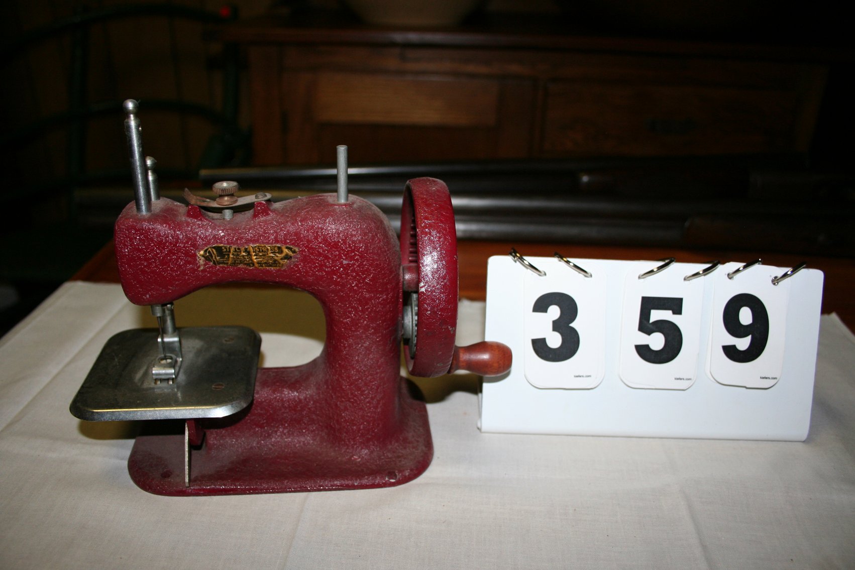 Image for Child Metal Sewing Machine