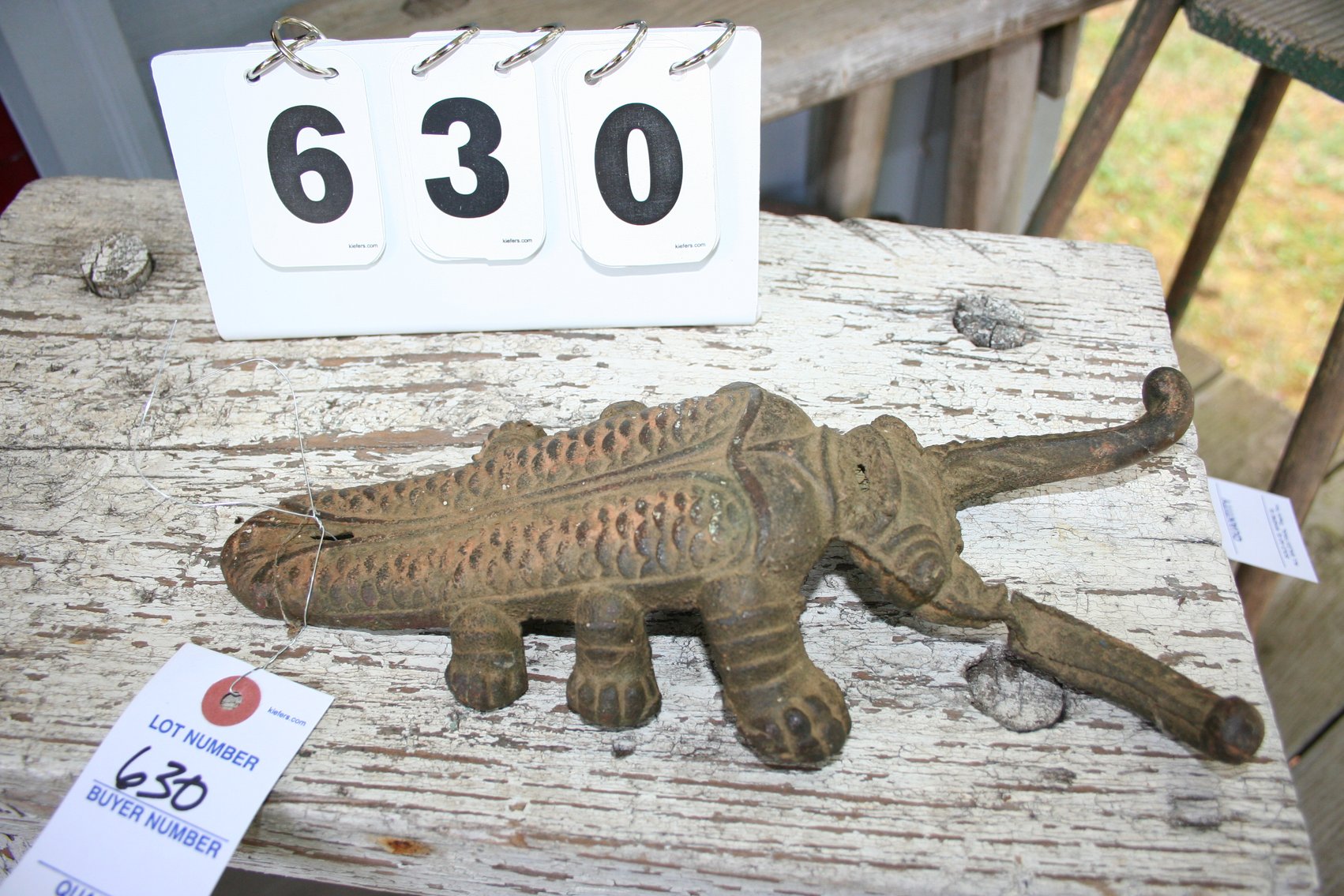 Image for Vintage Cast Bug