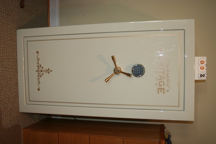 Image for ABSOLUTE ESTATE AUCTION: ONLINE ONLY BIDDING