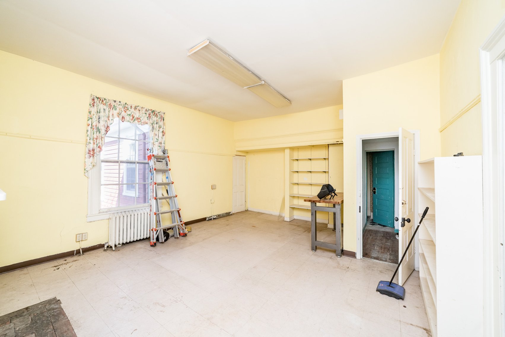 Image for NICHOLS TAVERN - FOR LEASE - 501 MADISON STREET, LYNCHBURG, VA  24504