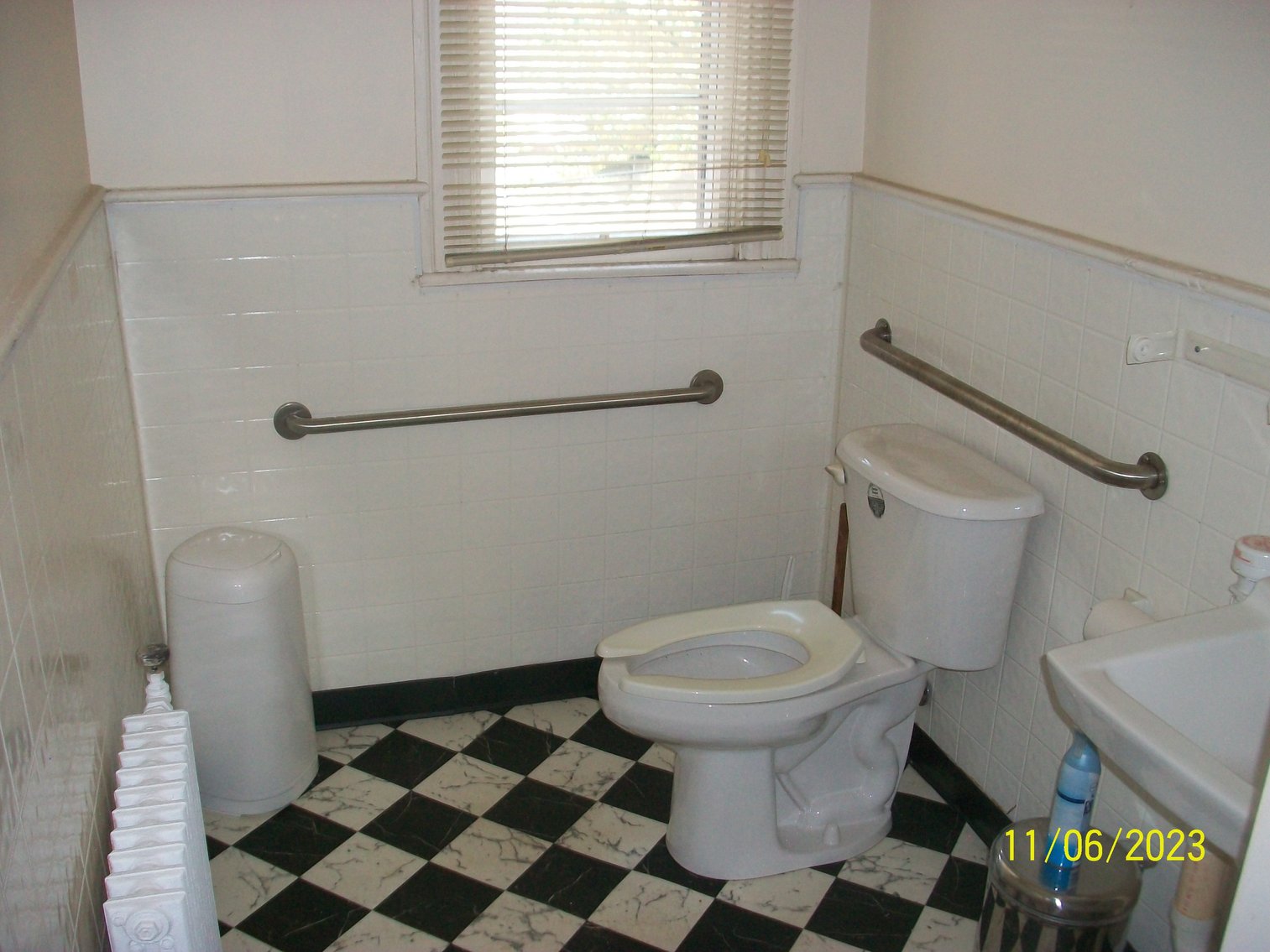 Image for NICHOLS TAVERN - FOR LEASE - 501 MADISON STREET, LYNCHBURG, VA  24504