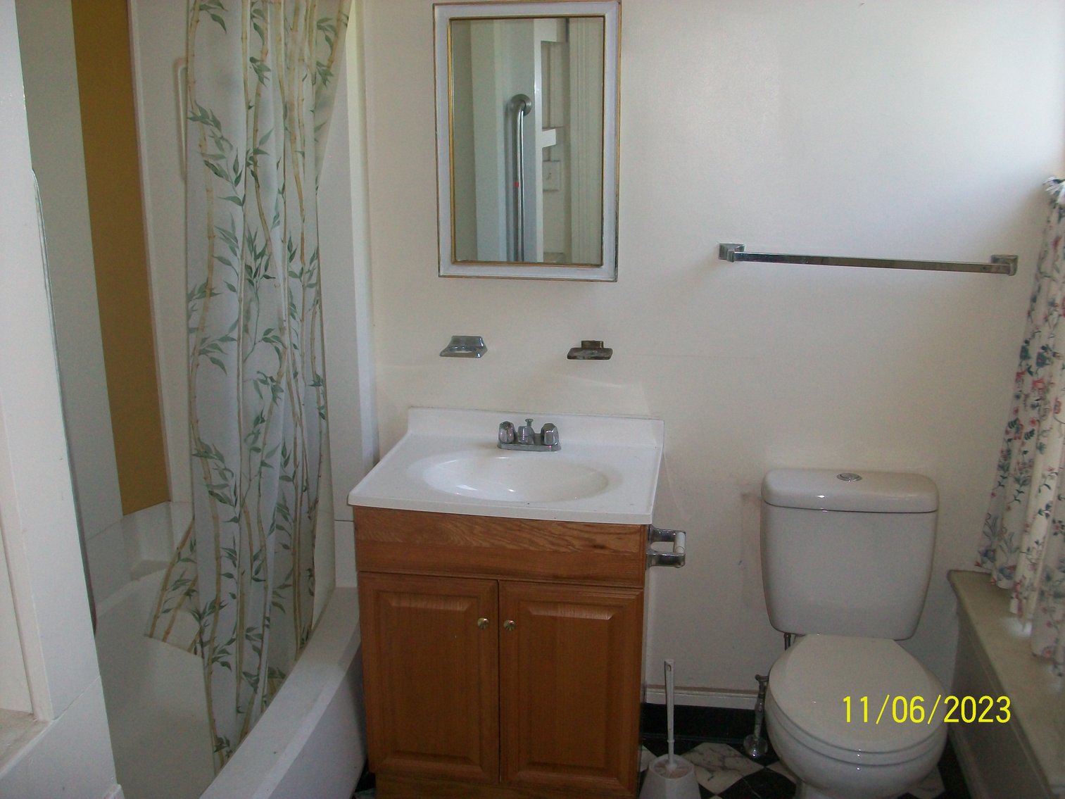 Image for NICHOLS TAVERN - FOR LEASE - 501 MADISON STREET, LYNCHBURG, VA  24504