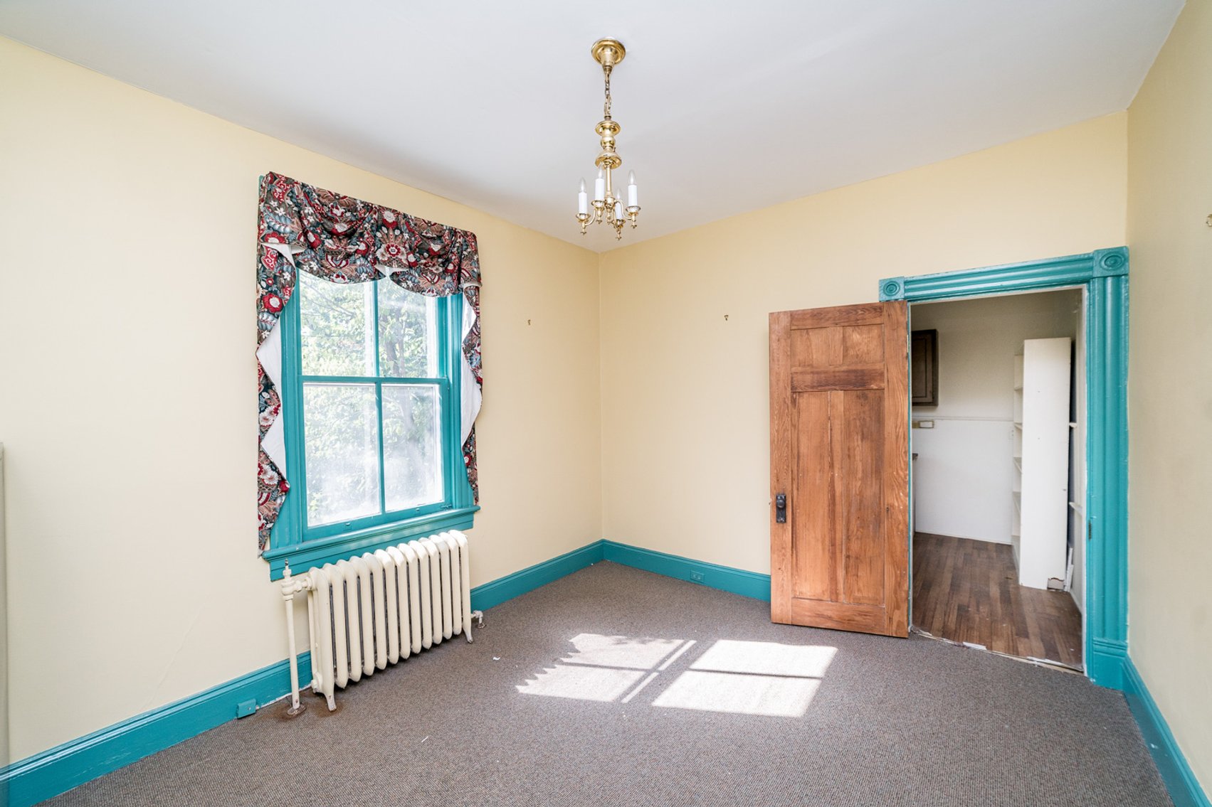 Image for NICHOLS TAVERN - FOR LEASE - 501 MADISON STREET, LYNCHBURG, VA  24504