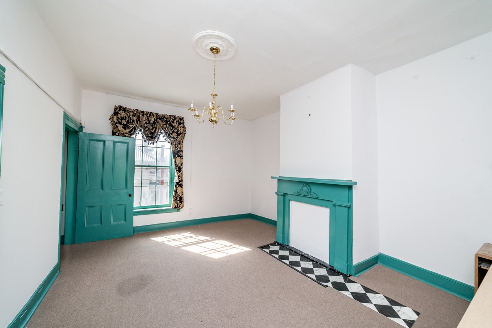 Image for NICHOLS TAVERN - FOR LEASE - 501 MADISON STREET, LYNCHBURG, VA  24504