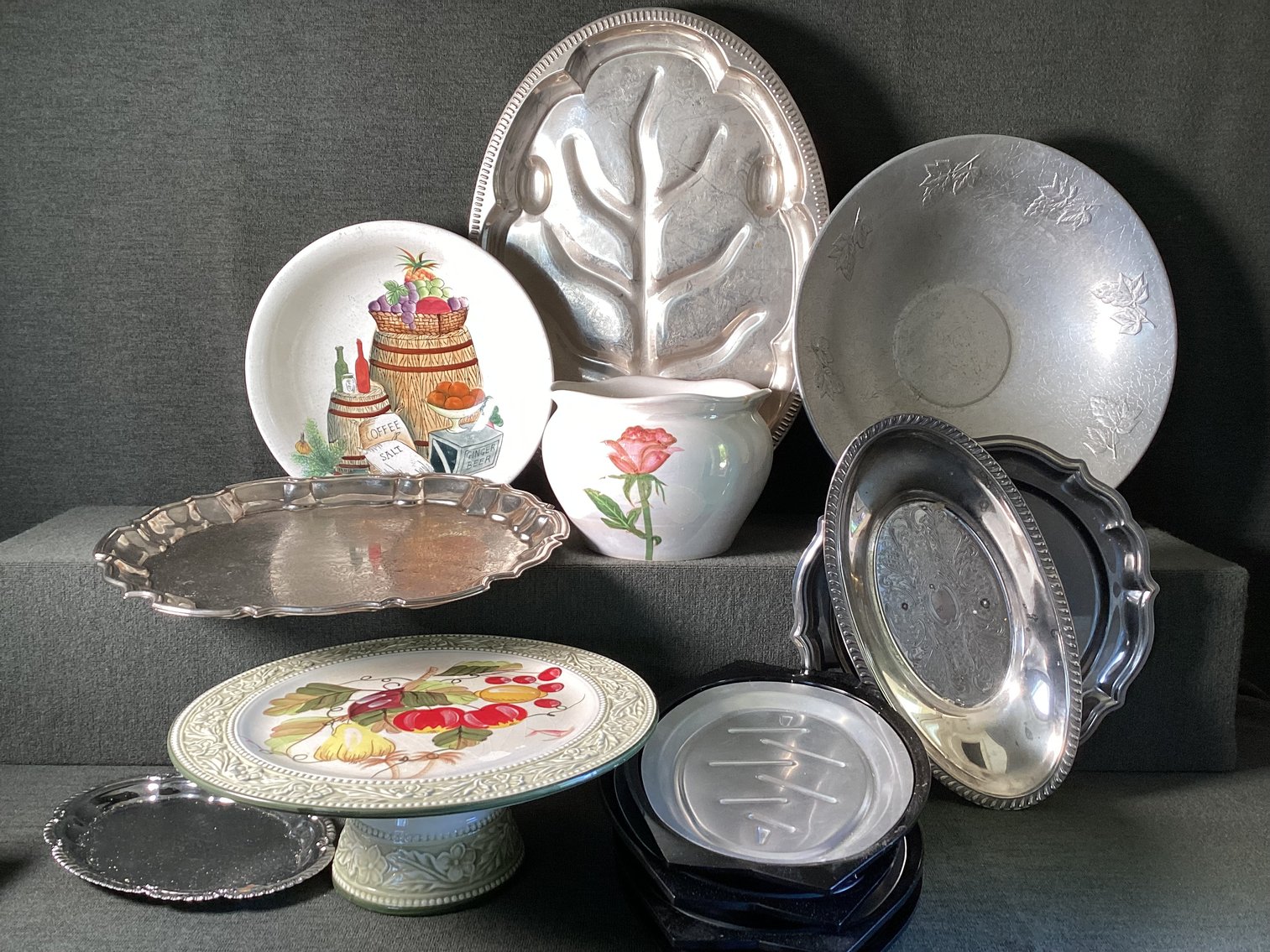 Image for Entertaining / Kitchen Lot