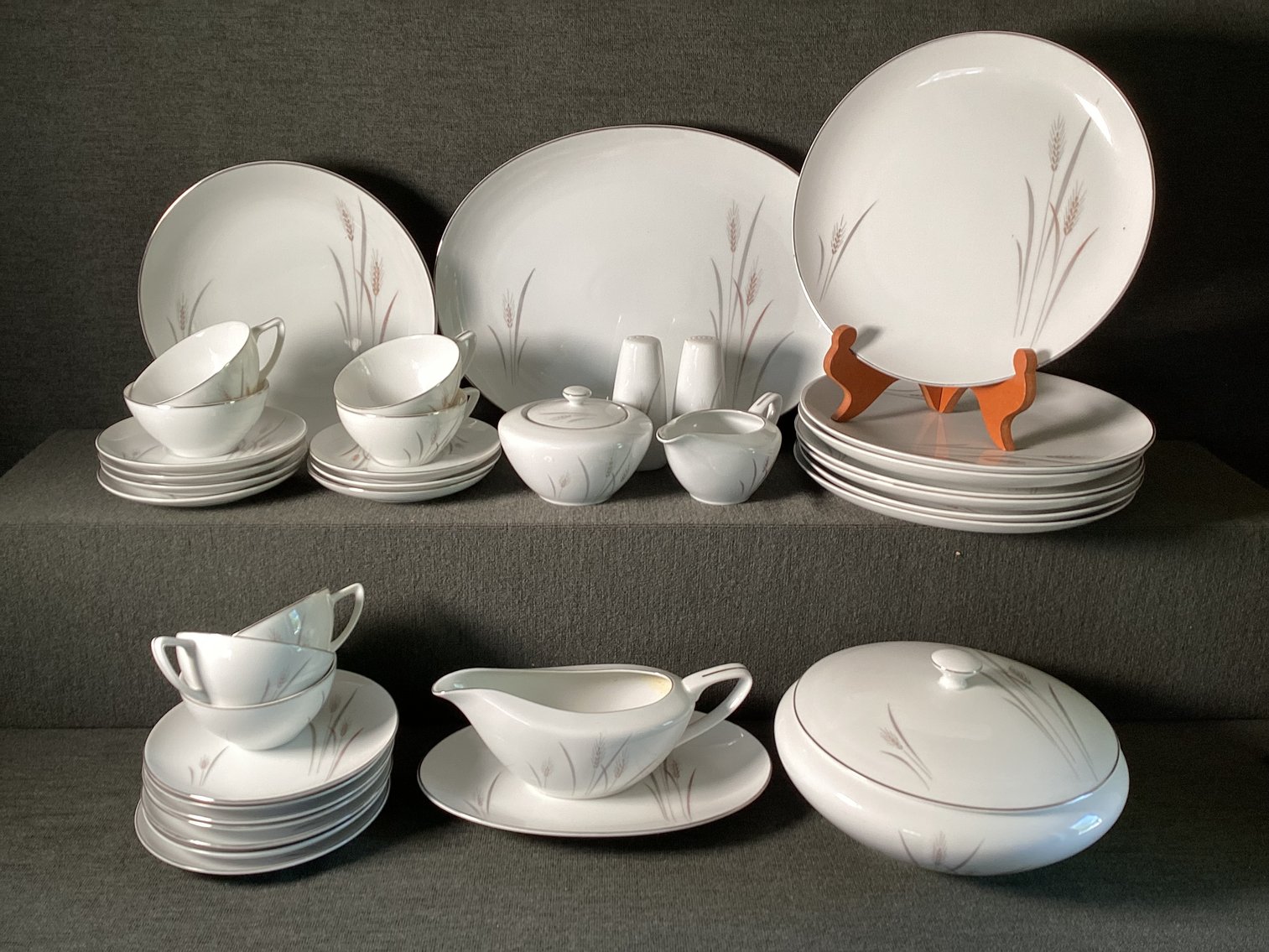 Image for “Platinum Wheat” Fine China