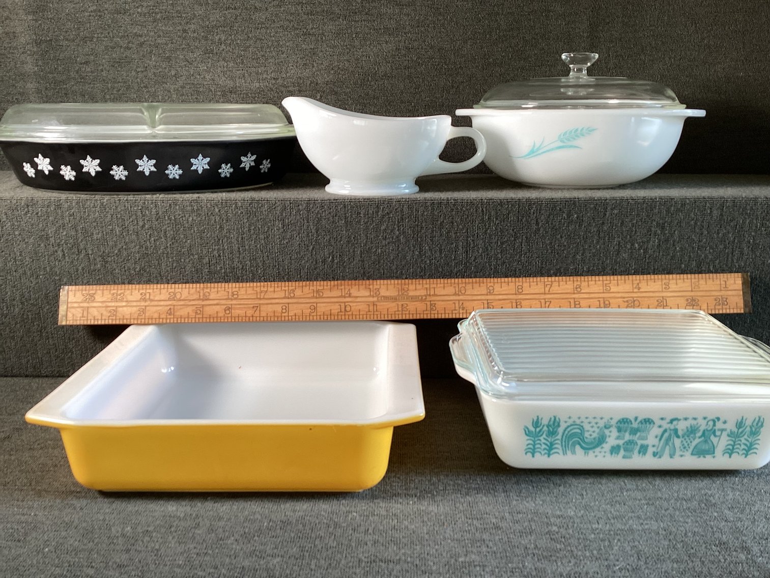 Image for Pyrex and  Fire King Vintage Bakeware