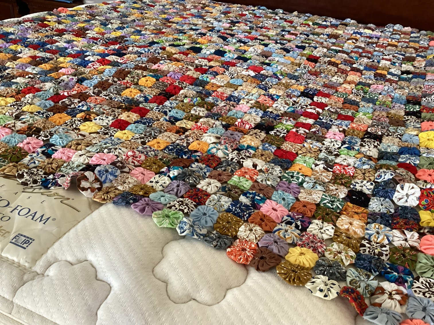 Image for Yo-Yo Quilt
