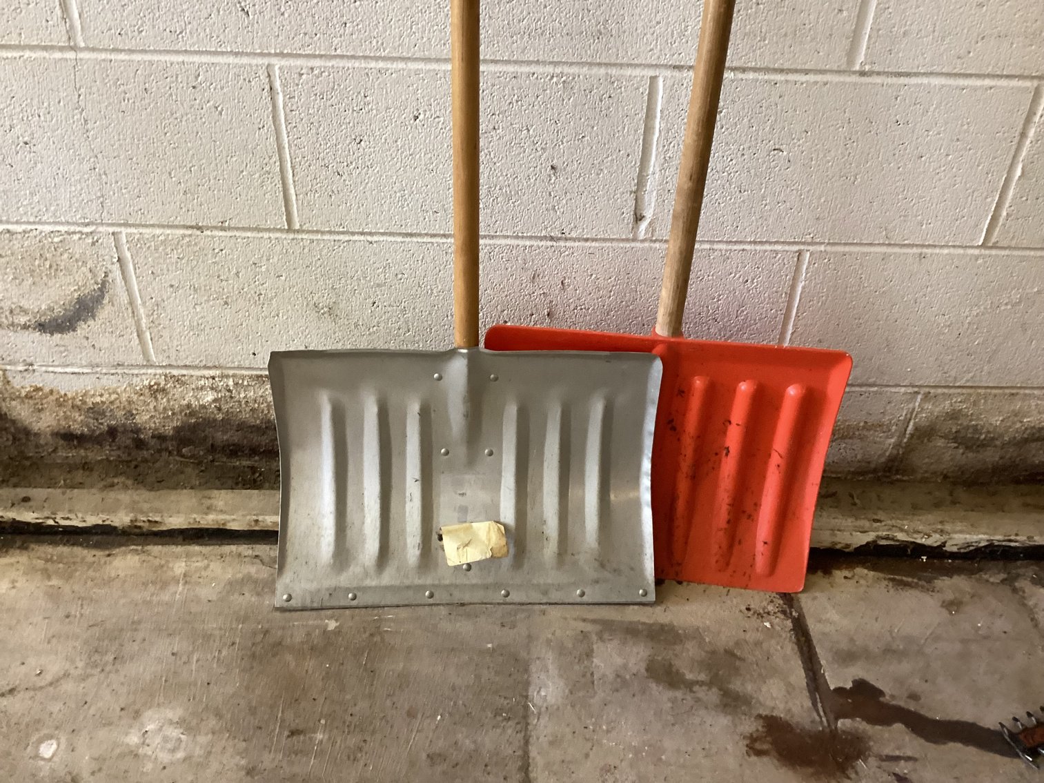 Image for Snow Shovels