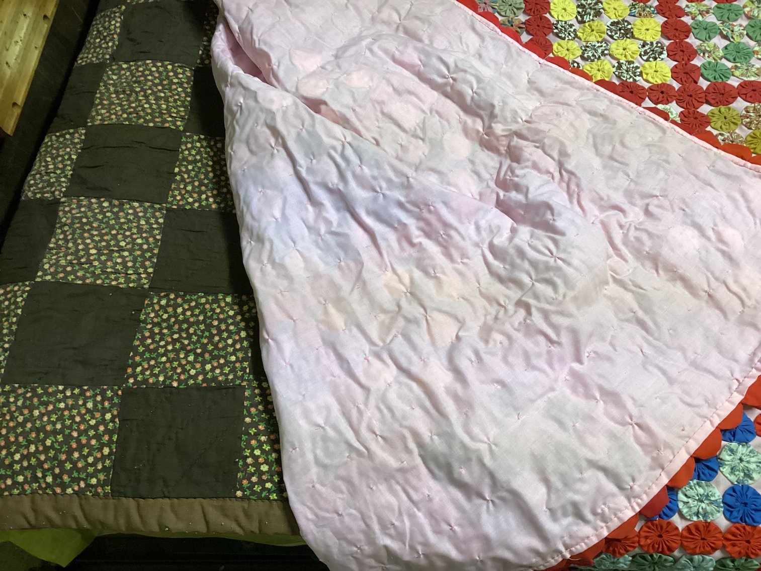 Image for Hand Made Yo-Yo Quilt and More