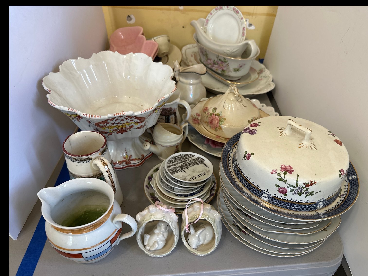 Image for Assorted glassware