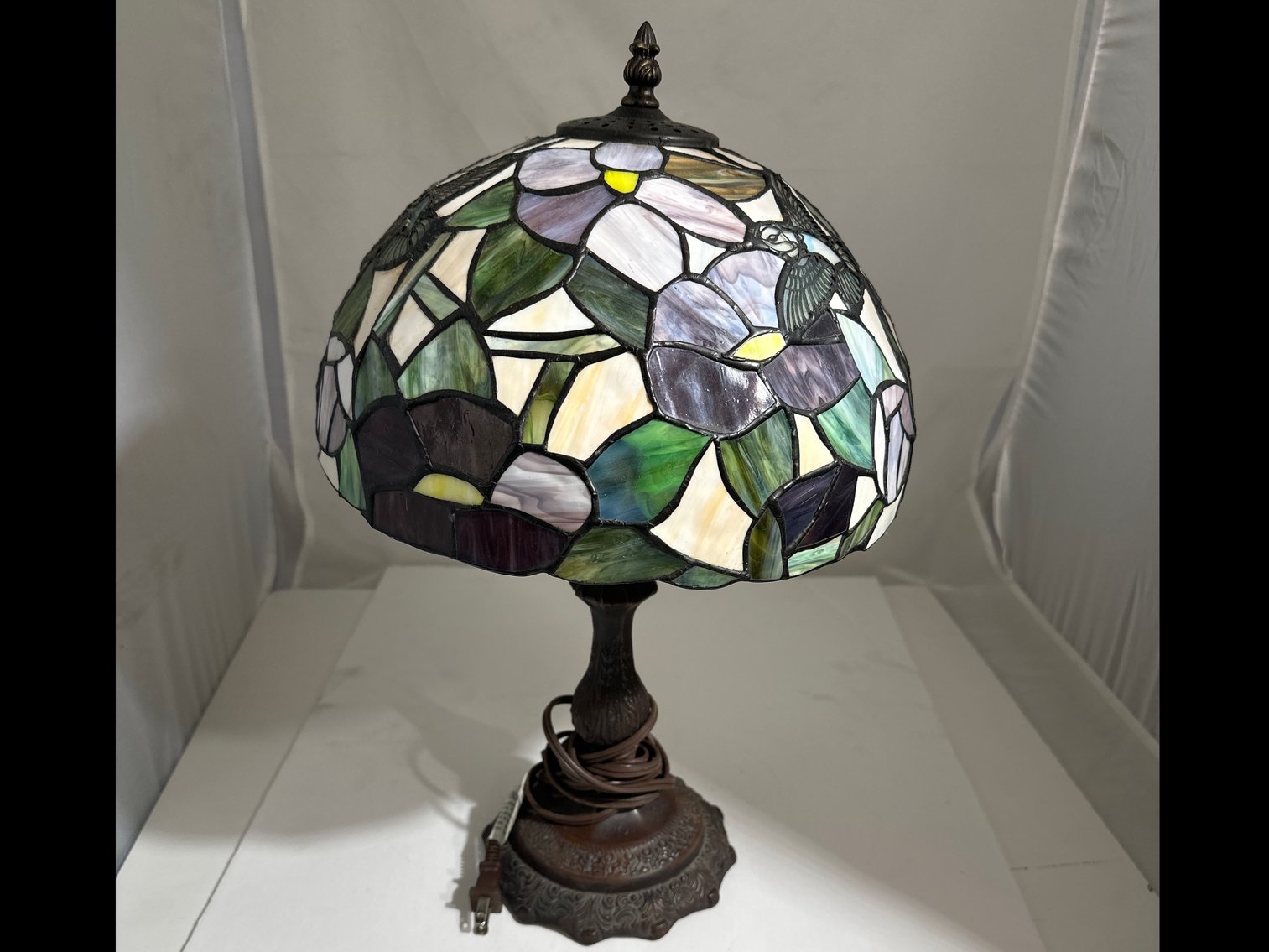 Image for Tiffany style lamp