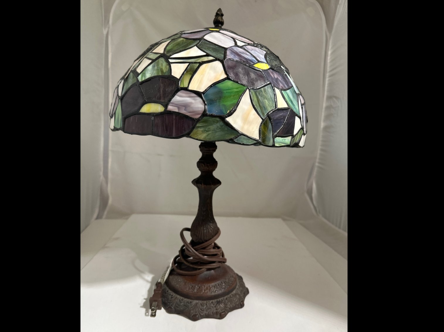 Image for Tiffany style lamp
