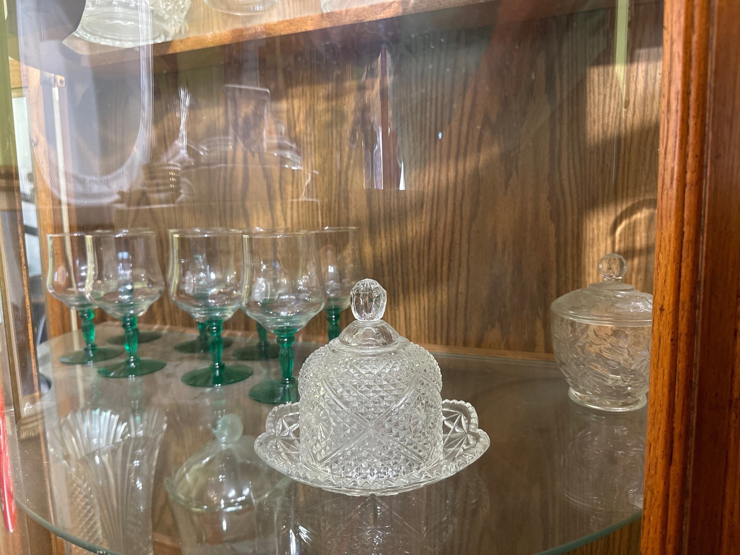 Image for Assorted glassware