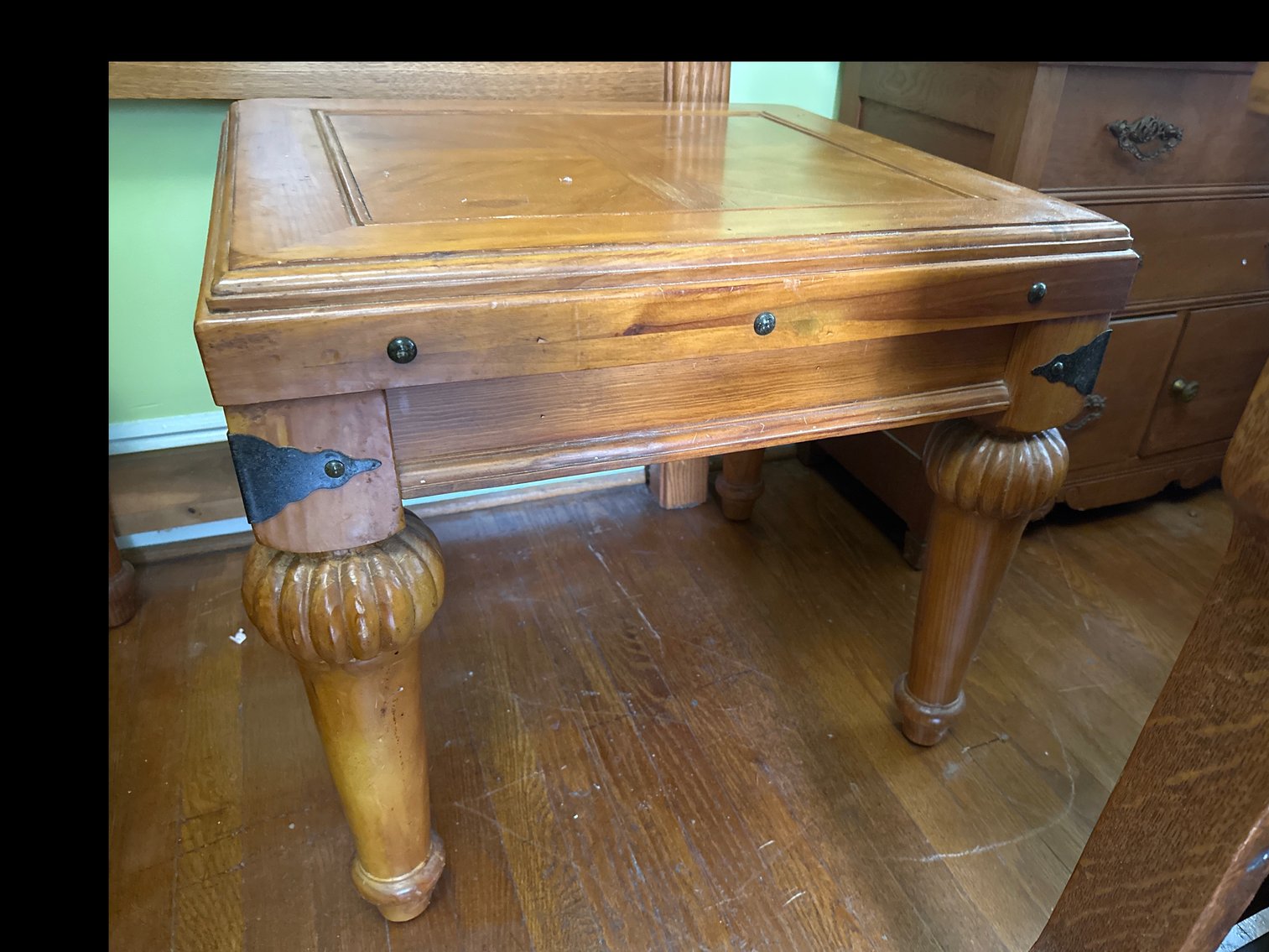 Image for Night stands (2)