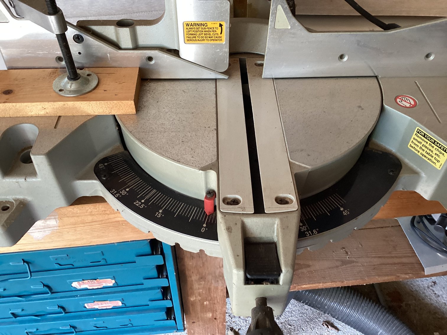 Image for Mikita Compound Miter Saw