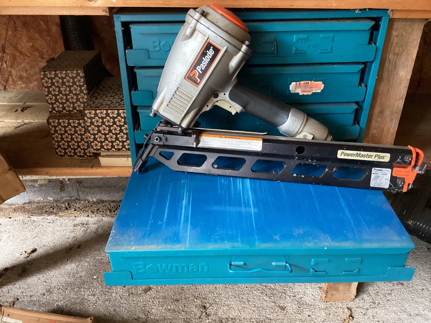 Image for Paslode Air Nailer and Nails