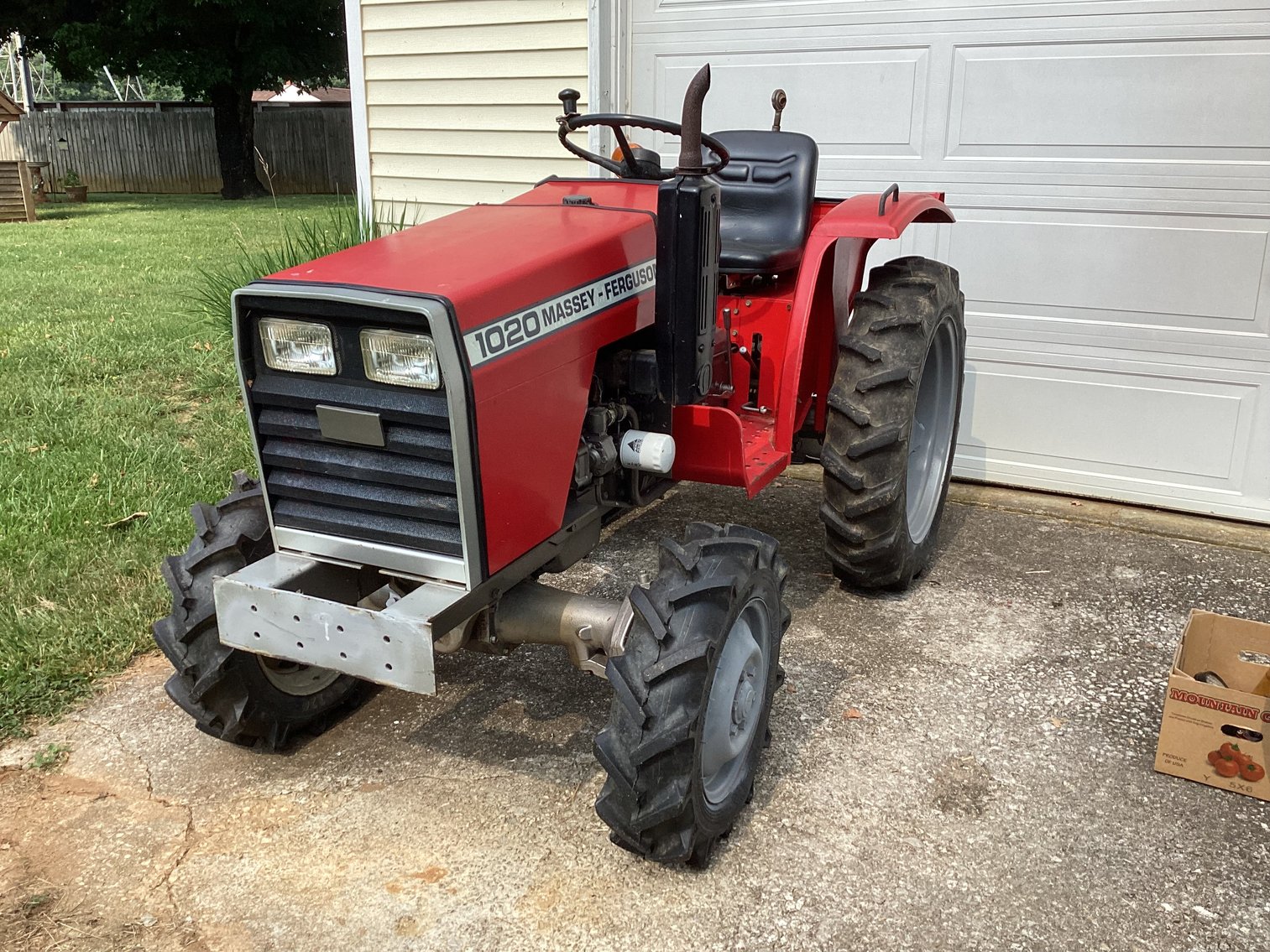 Image for 1220 Massey Ferguson Tractor