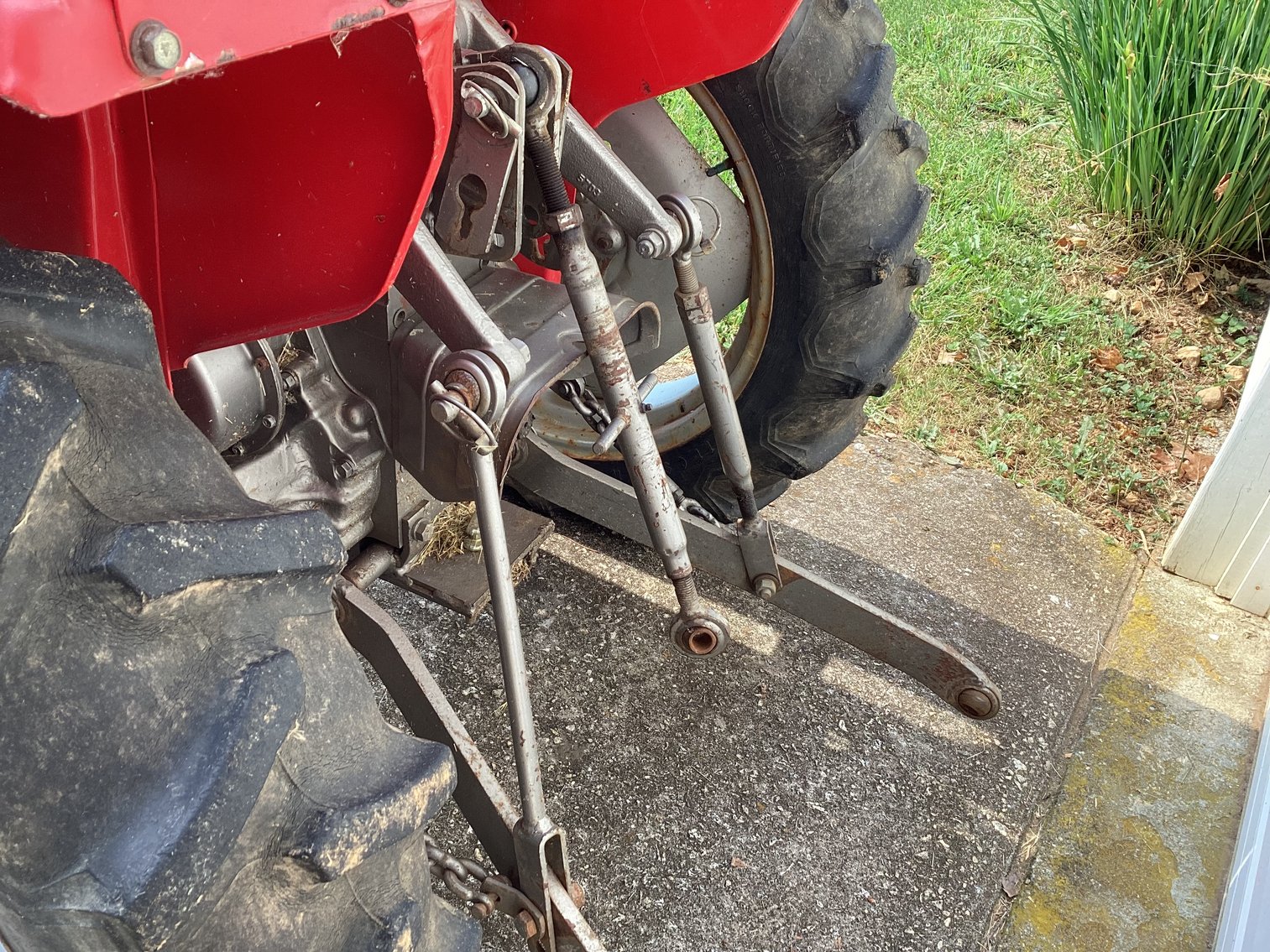 Image for 1220 Massey Ferguson Tractor