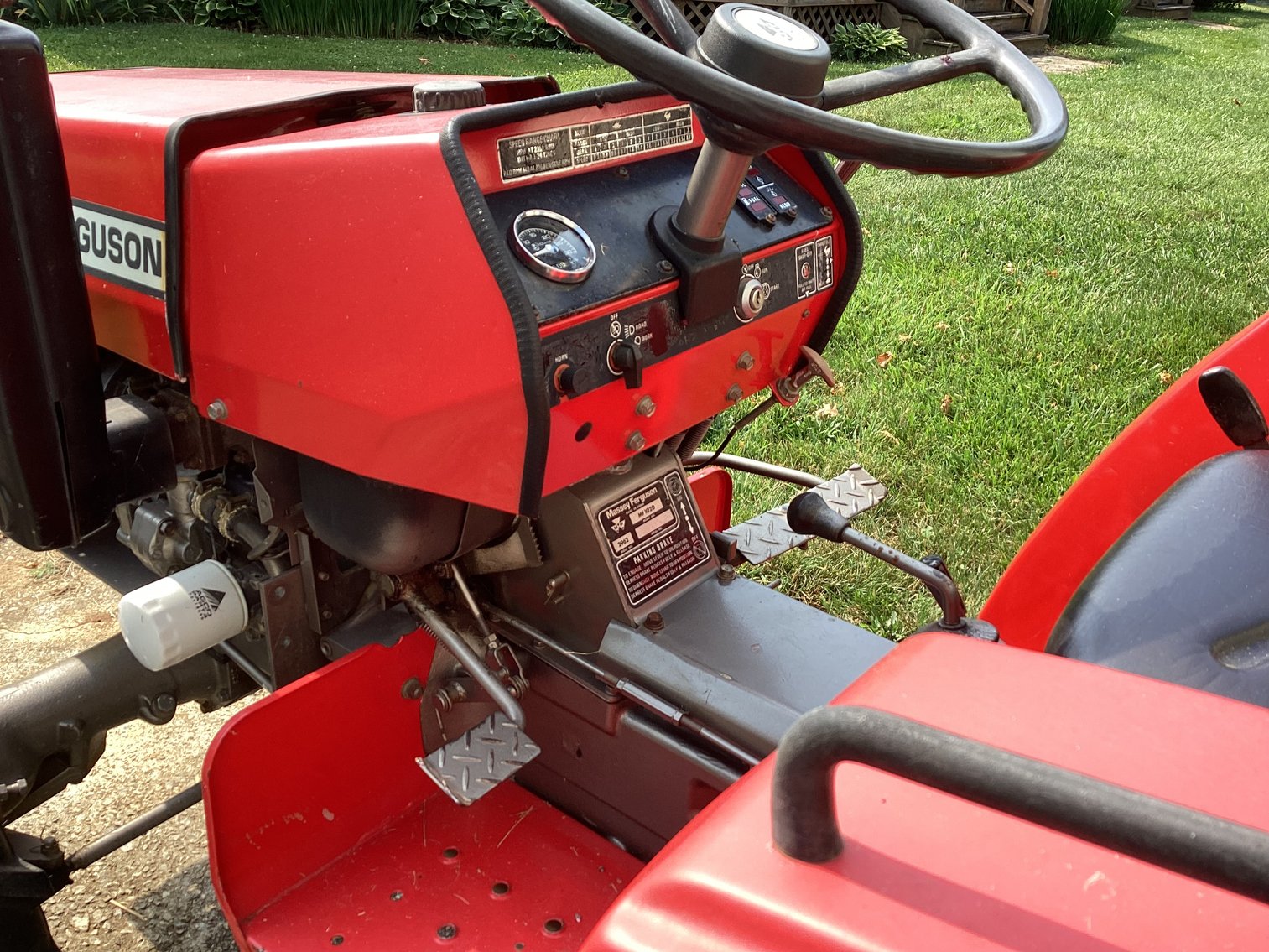 Image for 1220 Massey Ferguson Tractor