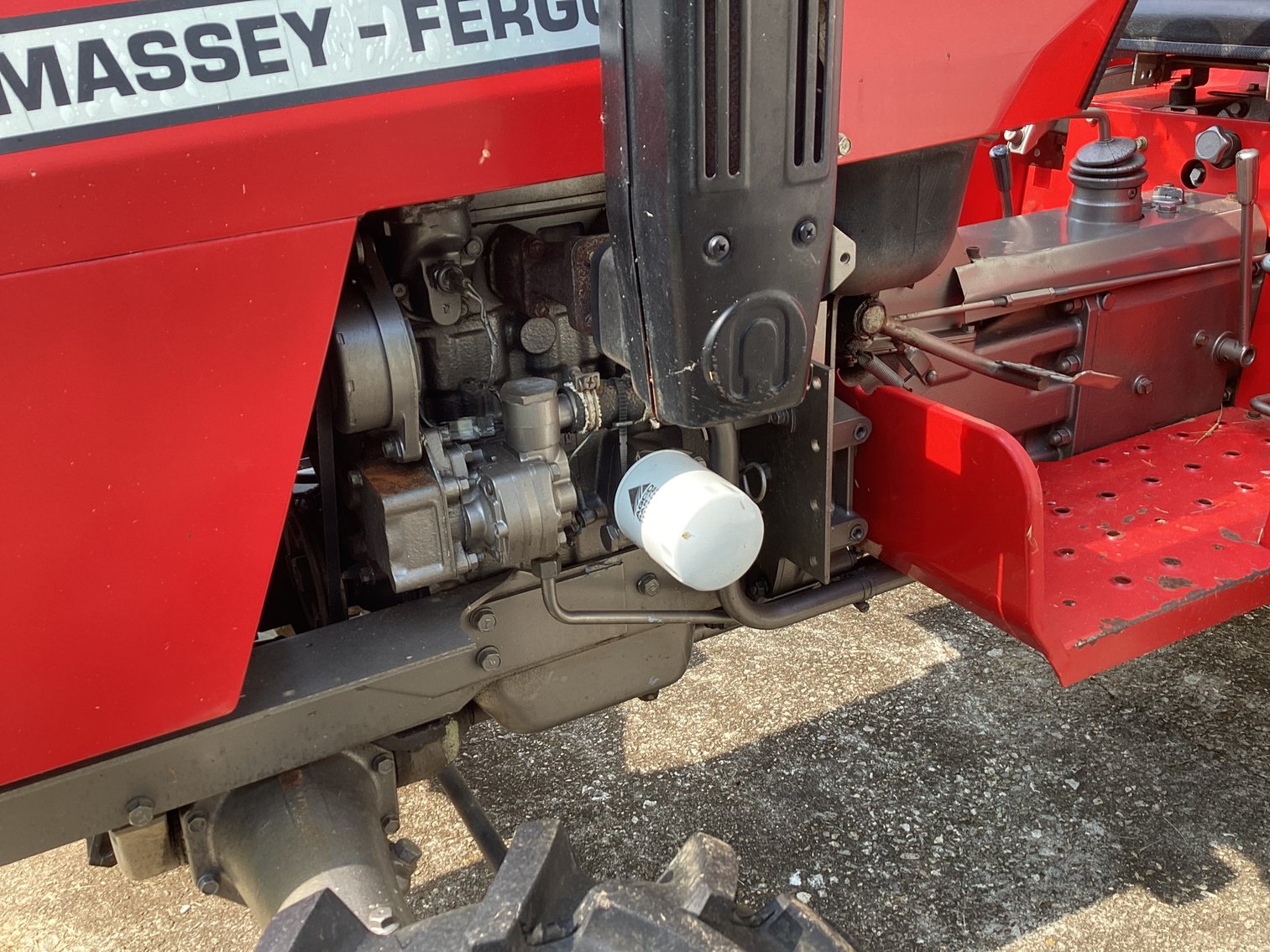 Image for 1220 Massey Ferguson Tractor