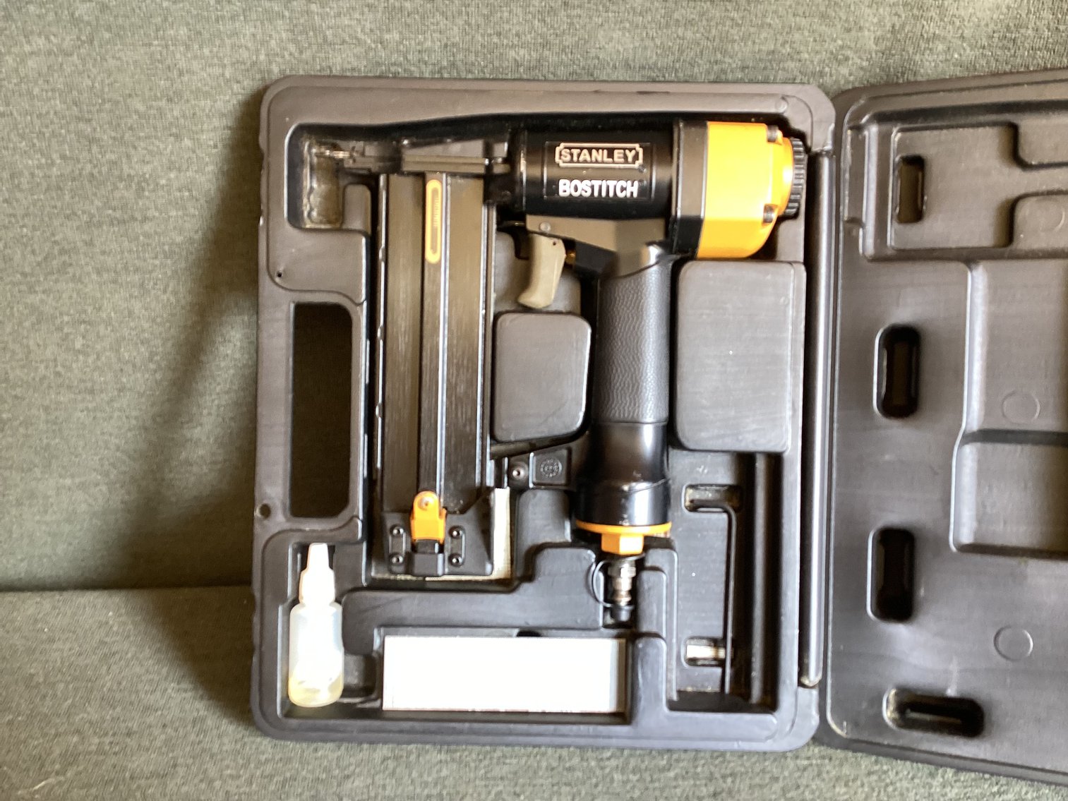 Image for Stanley Bostitch Air Stappler