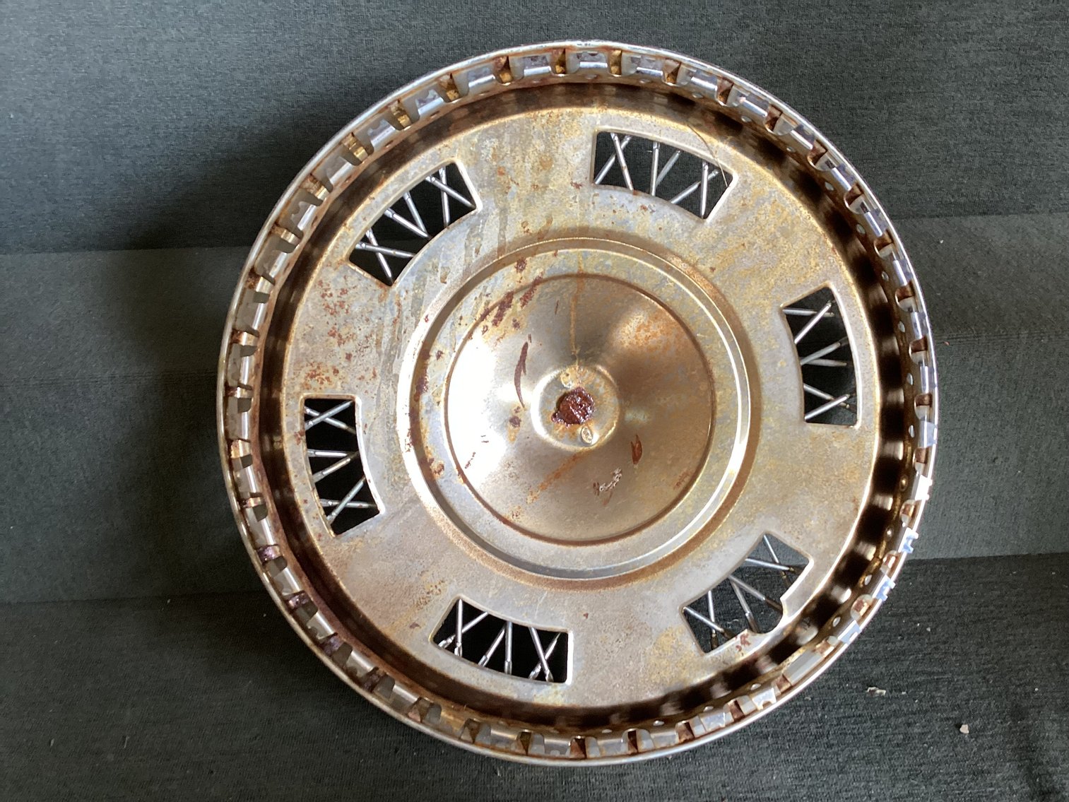 Image for Chevrolet Wire Spoke Hub Cap