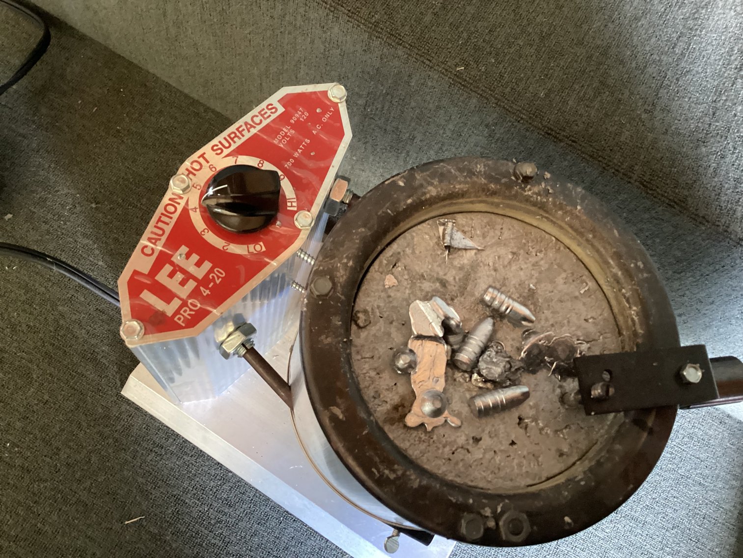 Image for Lee Pro 4-20 Metal Melting Furnace for Reloading