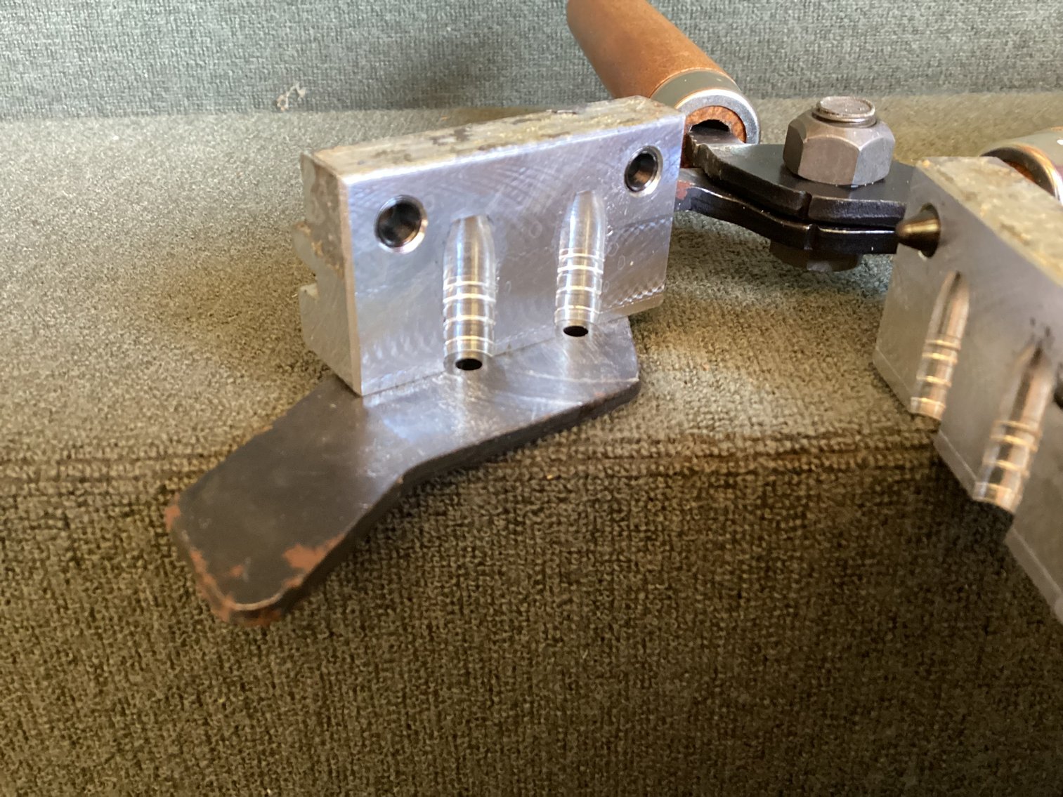 Image for Lee .309 Double Cavity Bullet Mold C309-150-F