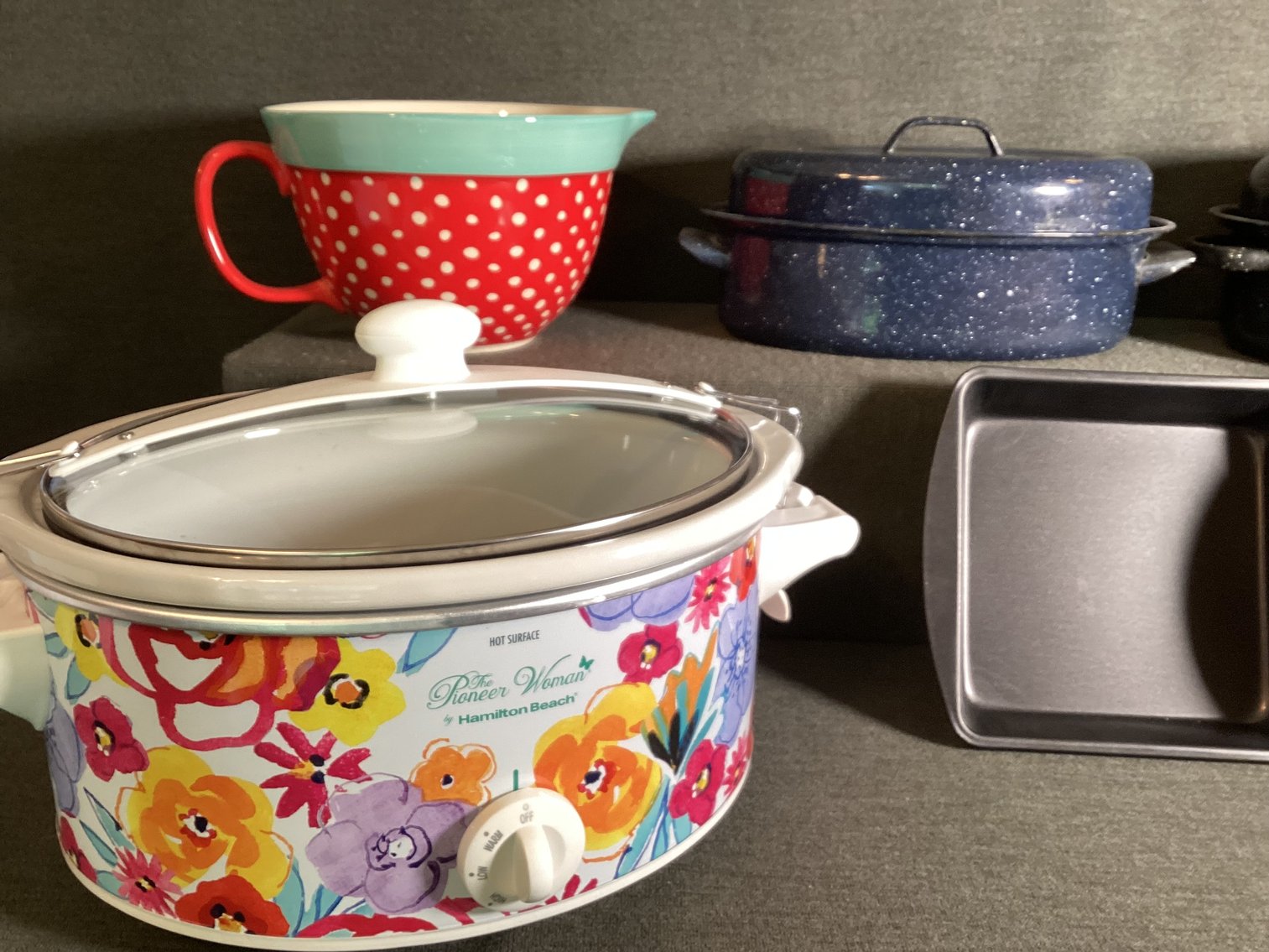 Image for Pioneer Woman and Vintage Bakeware