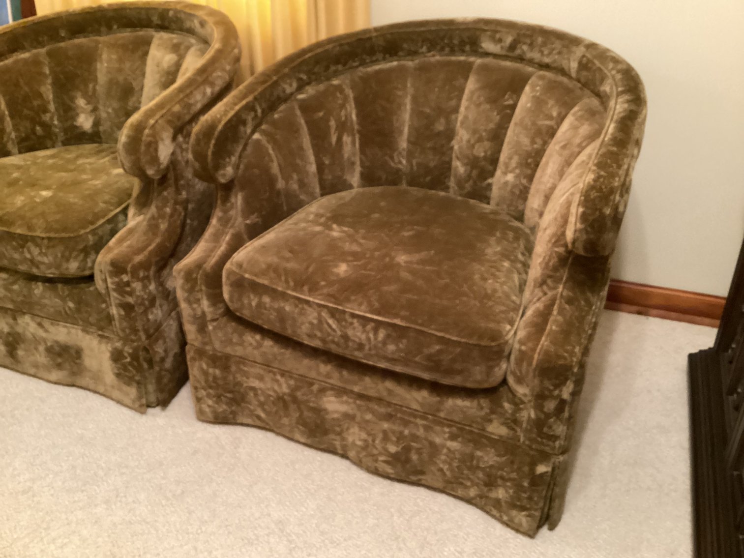 Image for Thomasville MCM Green Barrel Chairs