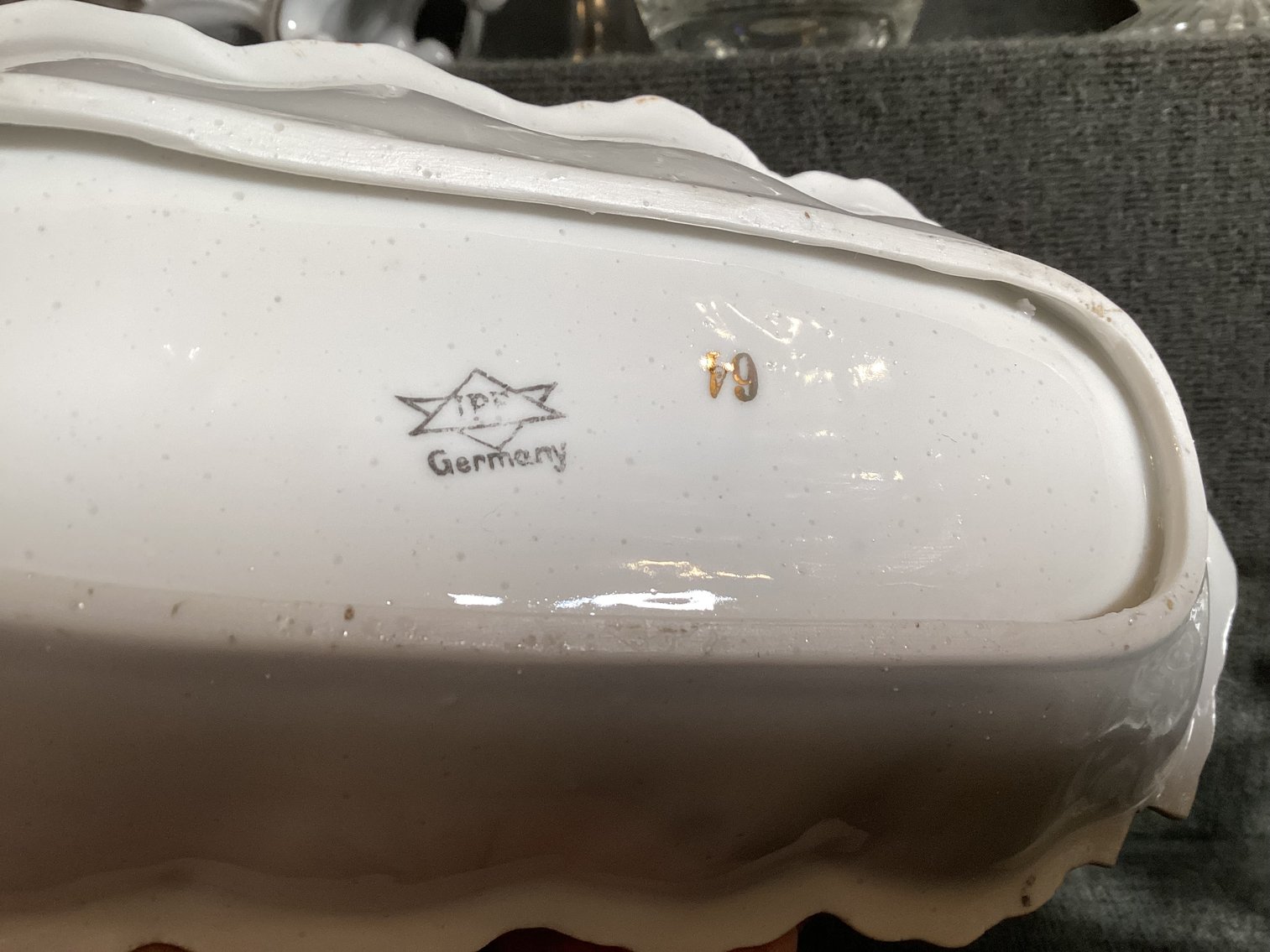 Image for Mixed lot of Vintage and modern Tablewares