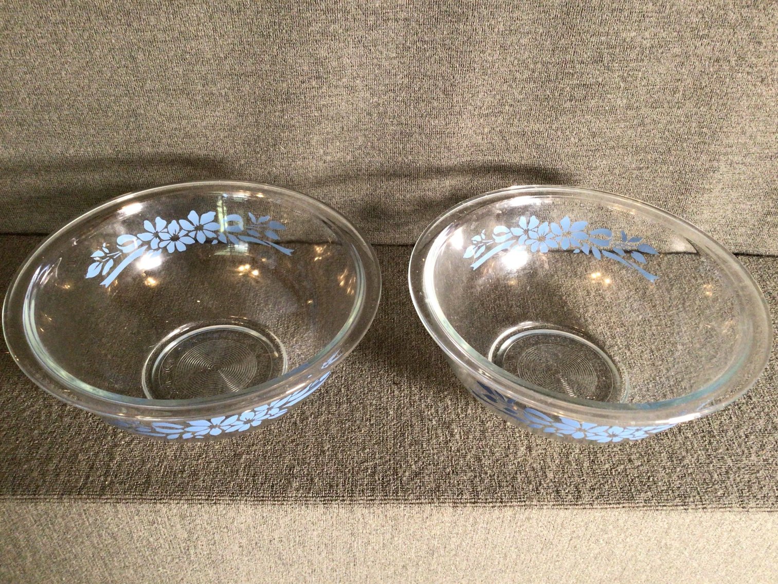 Image for Pyrex bowls set of 2