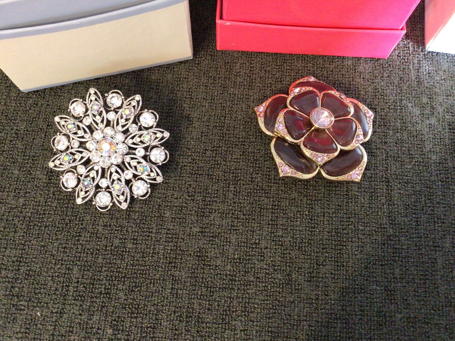 Image for Costume jewelry - broaches