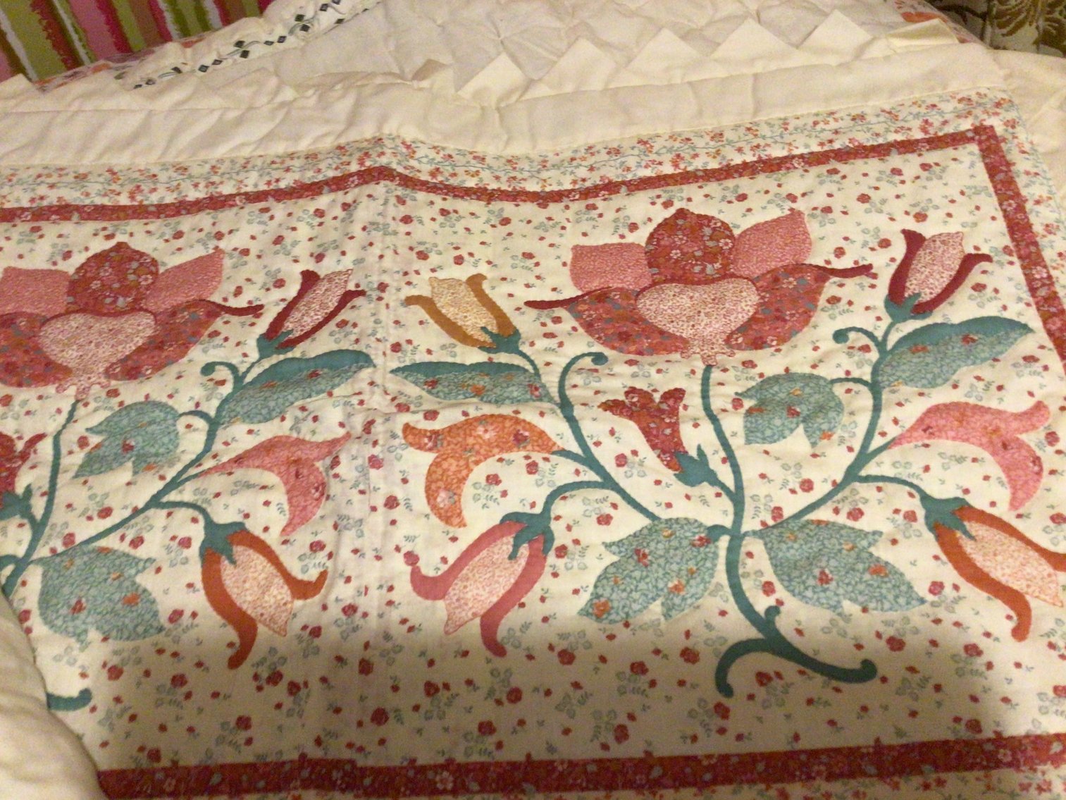 Image for Full/Queen Quilt, Shams, and Throw Pillows