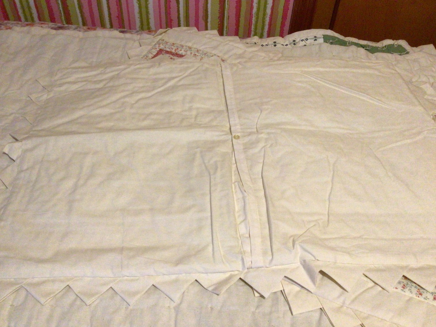 Image for Full/Queen Quilt, Shams, and Throw Pillows