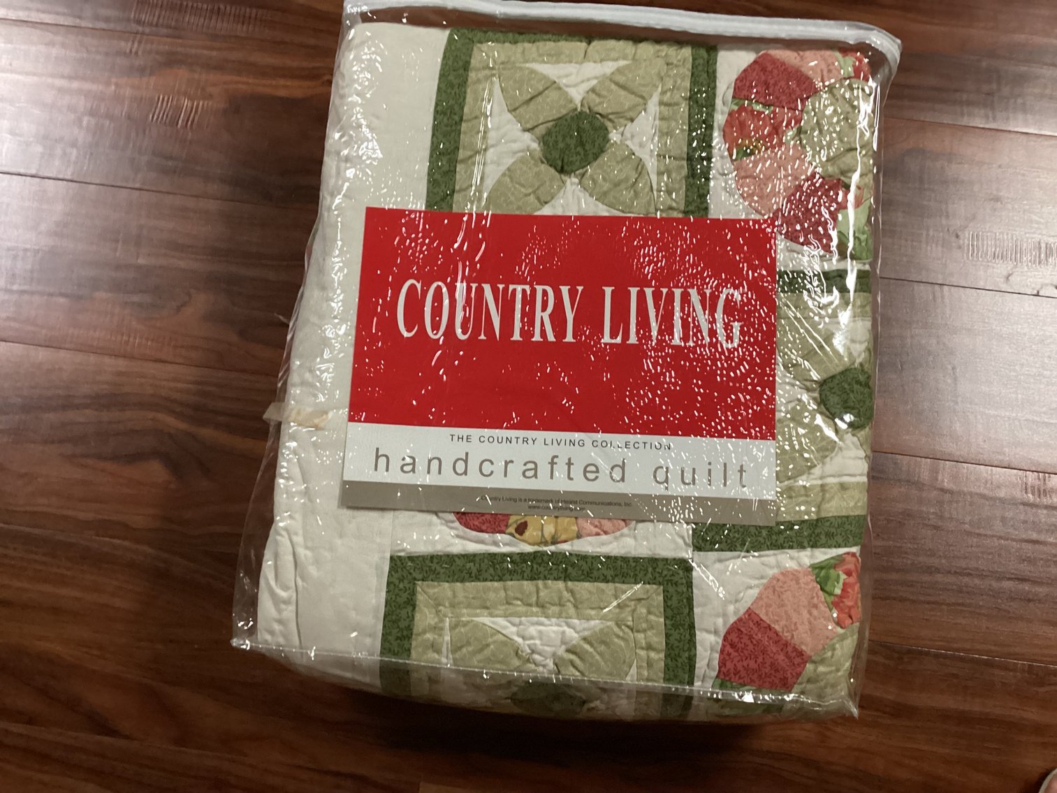 Image for Hand Crafted Quilt  With Shams