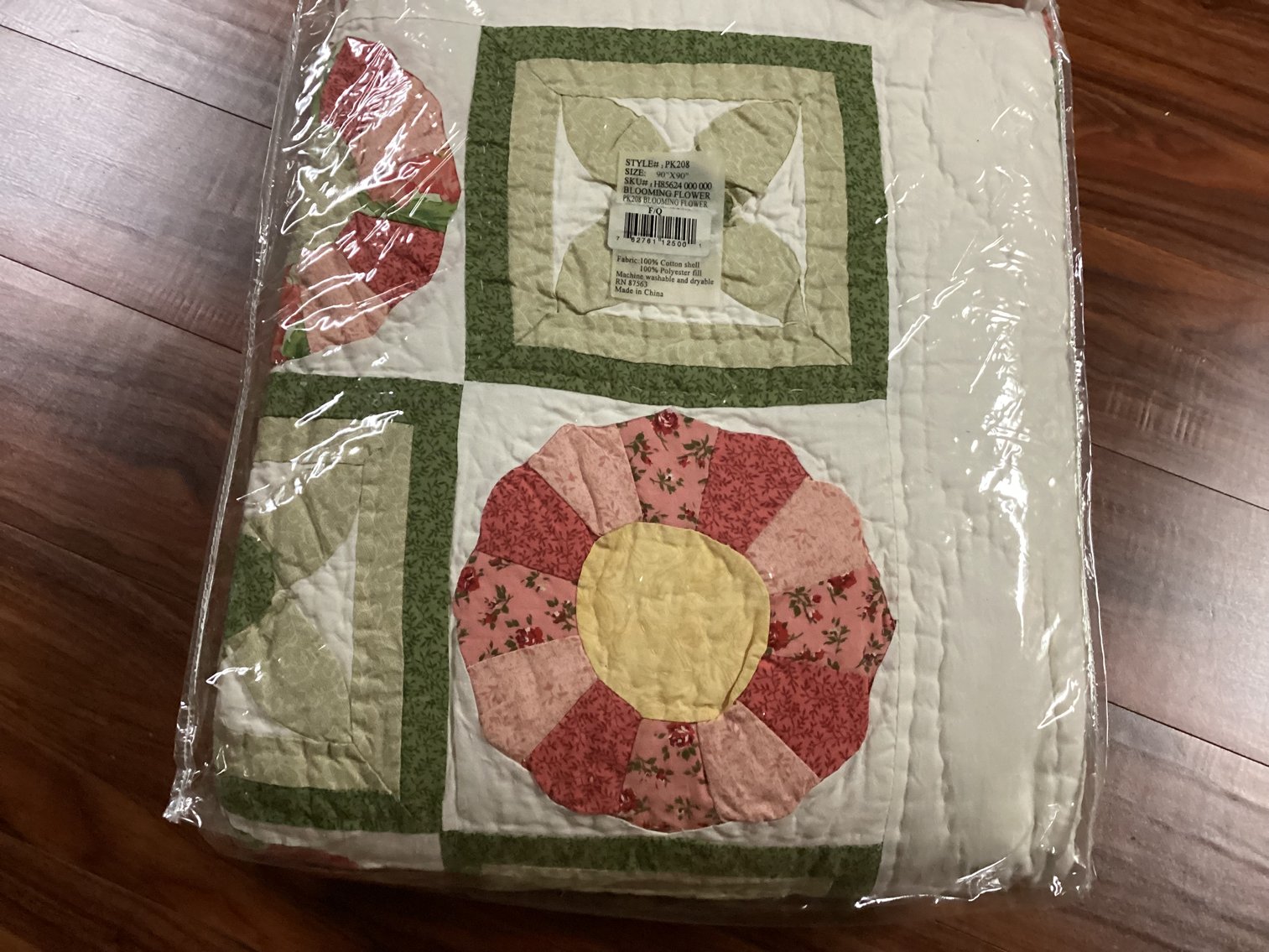 Image for Hand Crafted Quilt  With Shams
