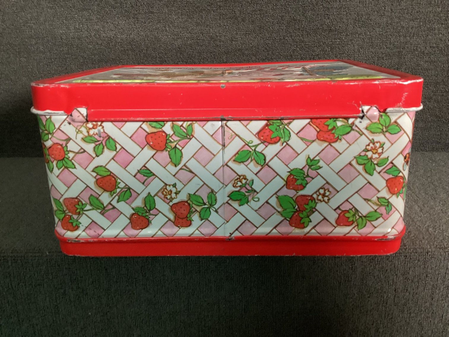 Image for Strawberry Shortcake Lunch Box With Thermos