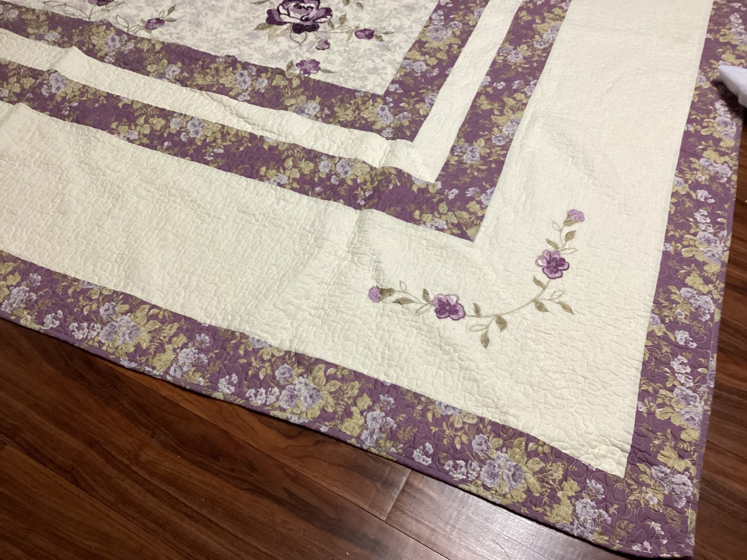 Image for King Quilt and Shams