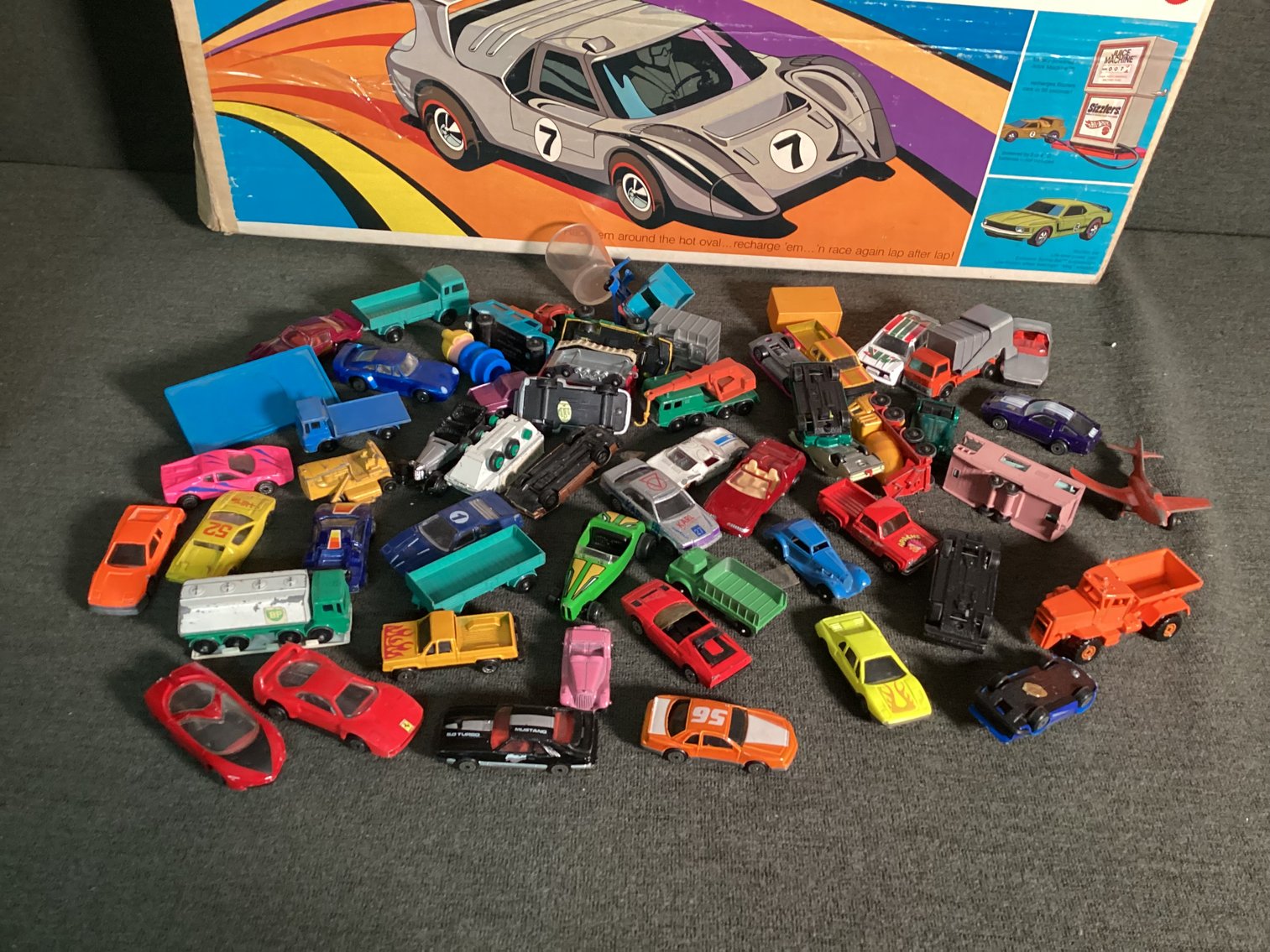 Image for Hot Wheels Laguna Oval and Several Cars