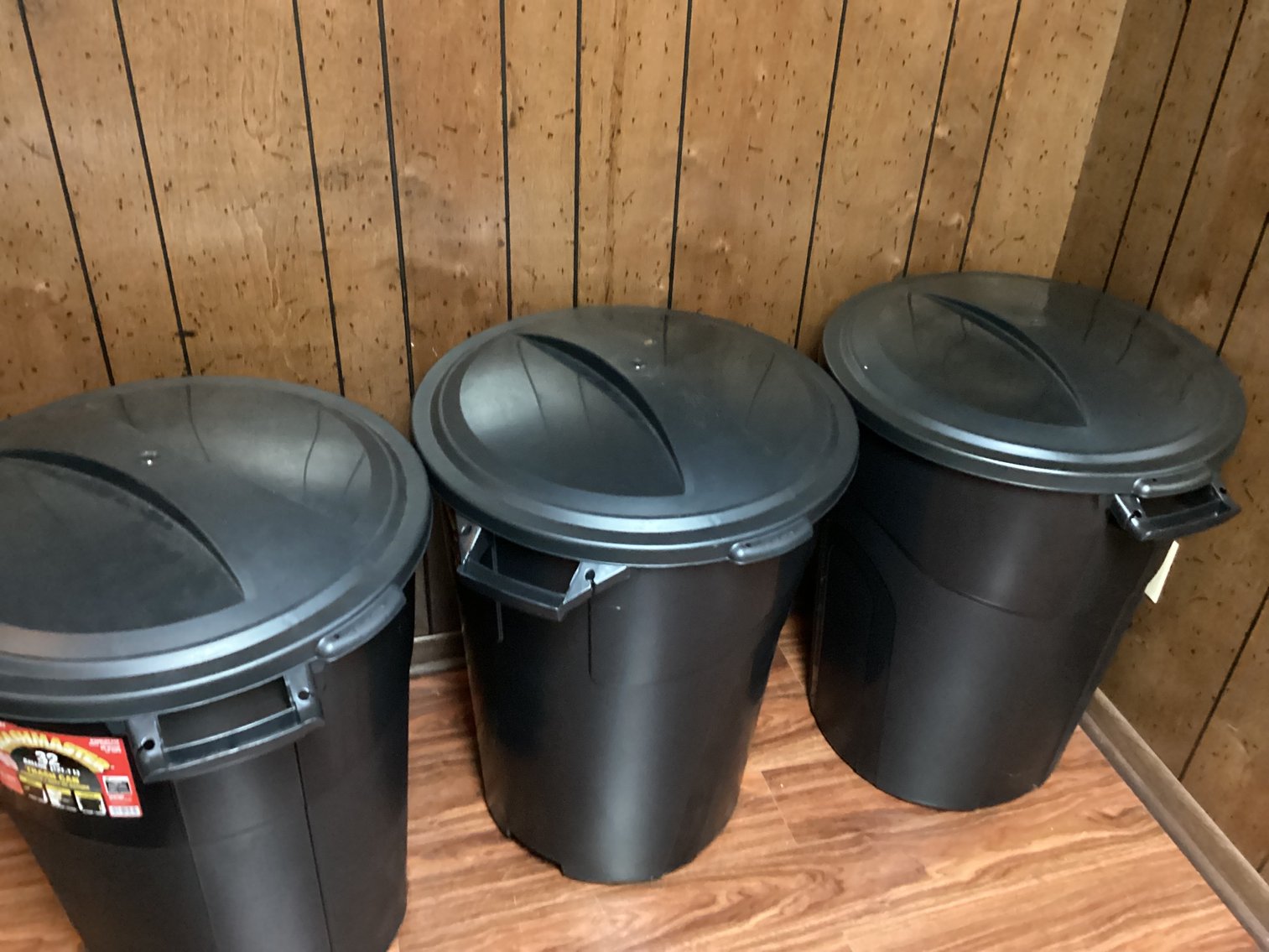 Image for 3 Trash Master 32 Gal Trash Cans - New