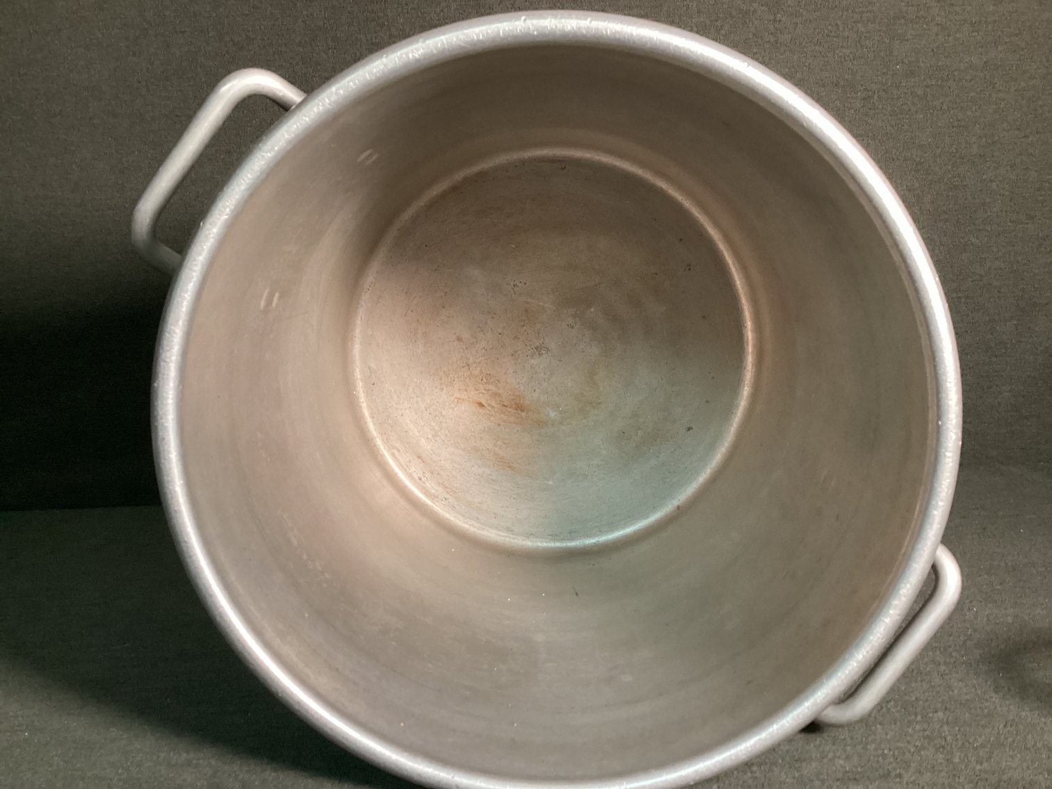 Image for Large Commercial Aluminum Pot - 30 Qt