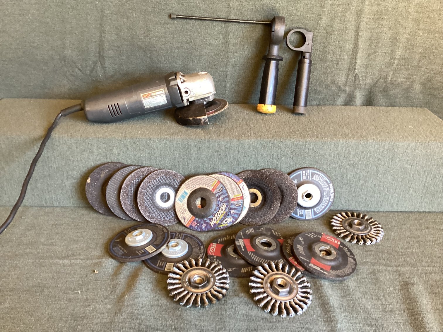 Image for Skil Corded Grinder with Accessories