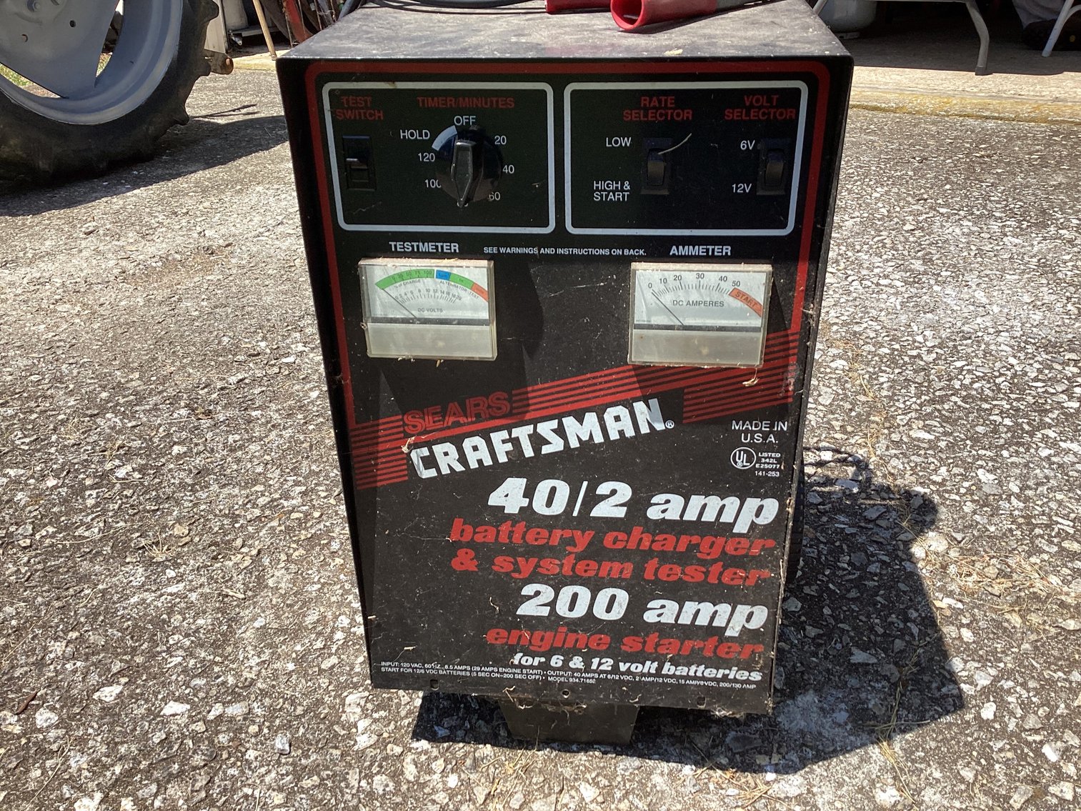 Image for Craftsman 200 amp Engine Starter & 40/2amp  Battery Charger