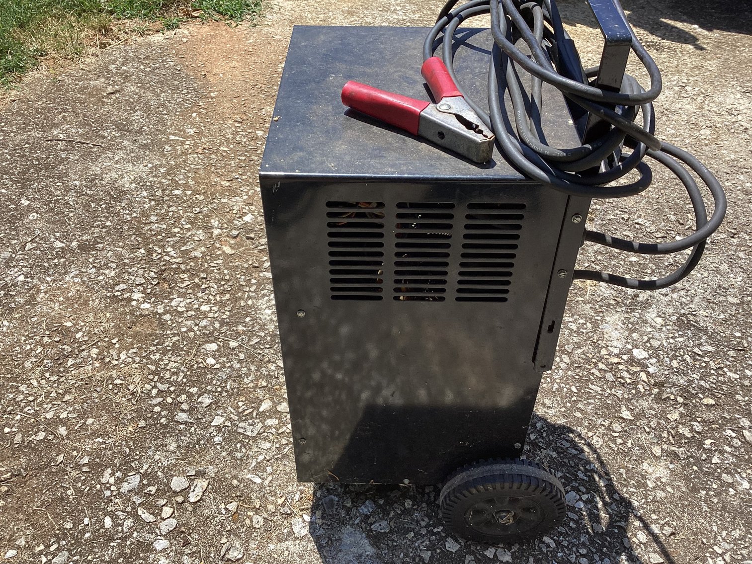 Image for Craftsman 200 amp Engine Starter & 40/2amp  Battery Charger