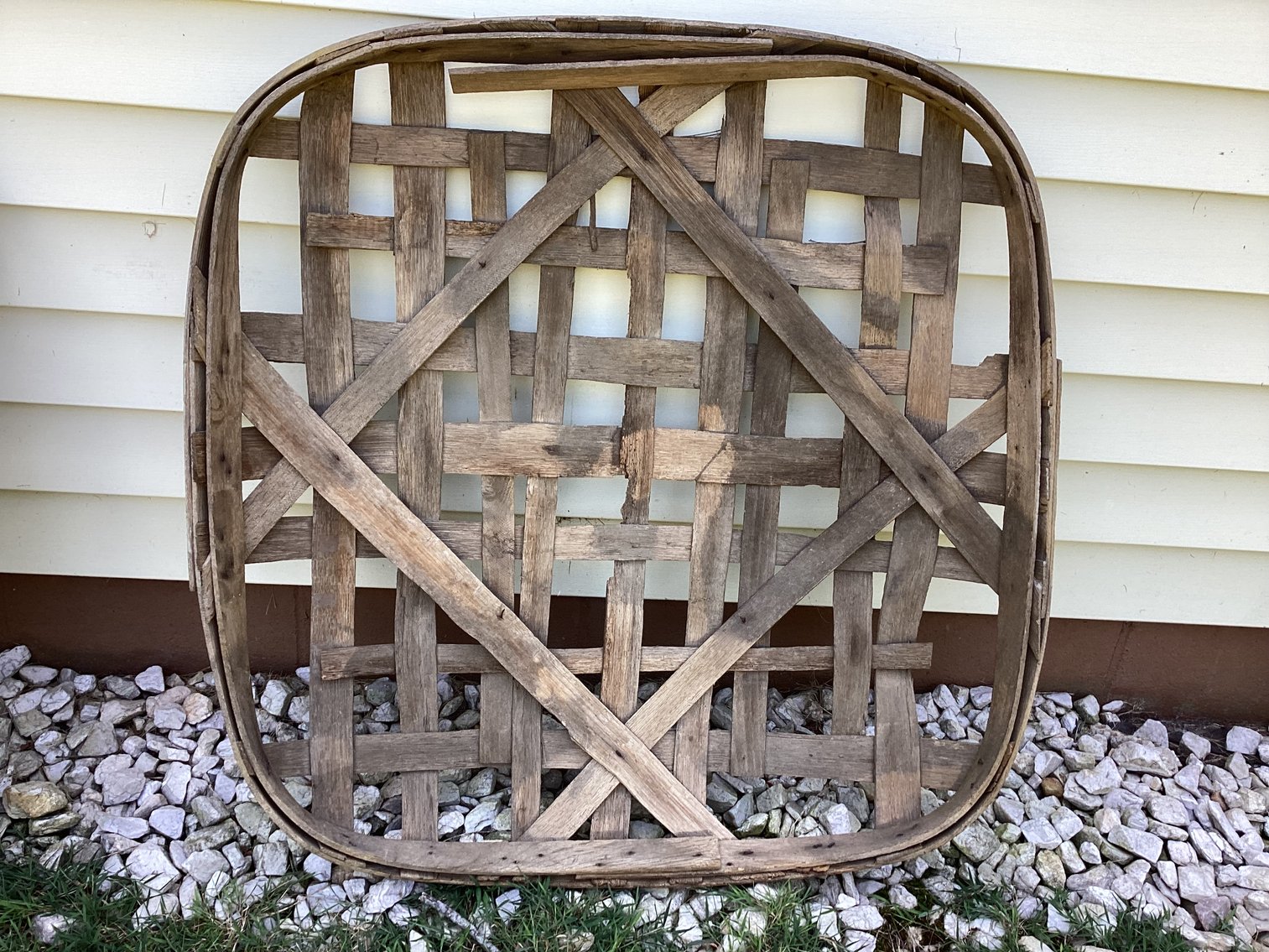 Image for Cozart Tobacco Basket