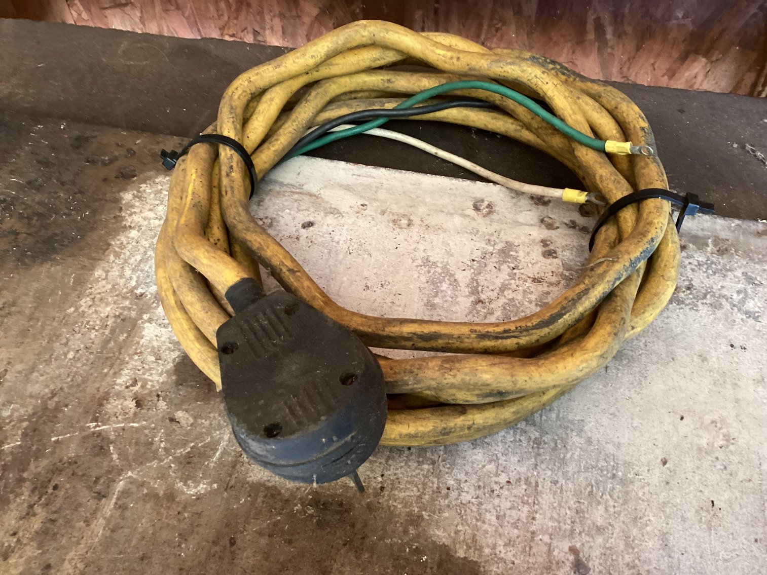 Image for Heavy Duty Electrical Cord with Three Prong Plug