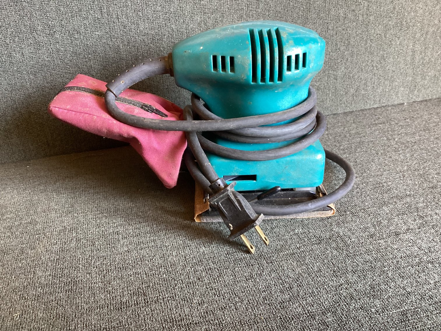 Image for Corded Makita Palm Sander in Box