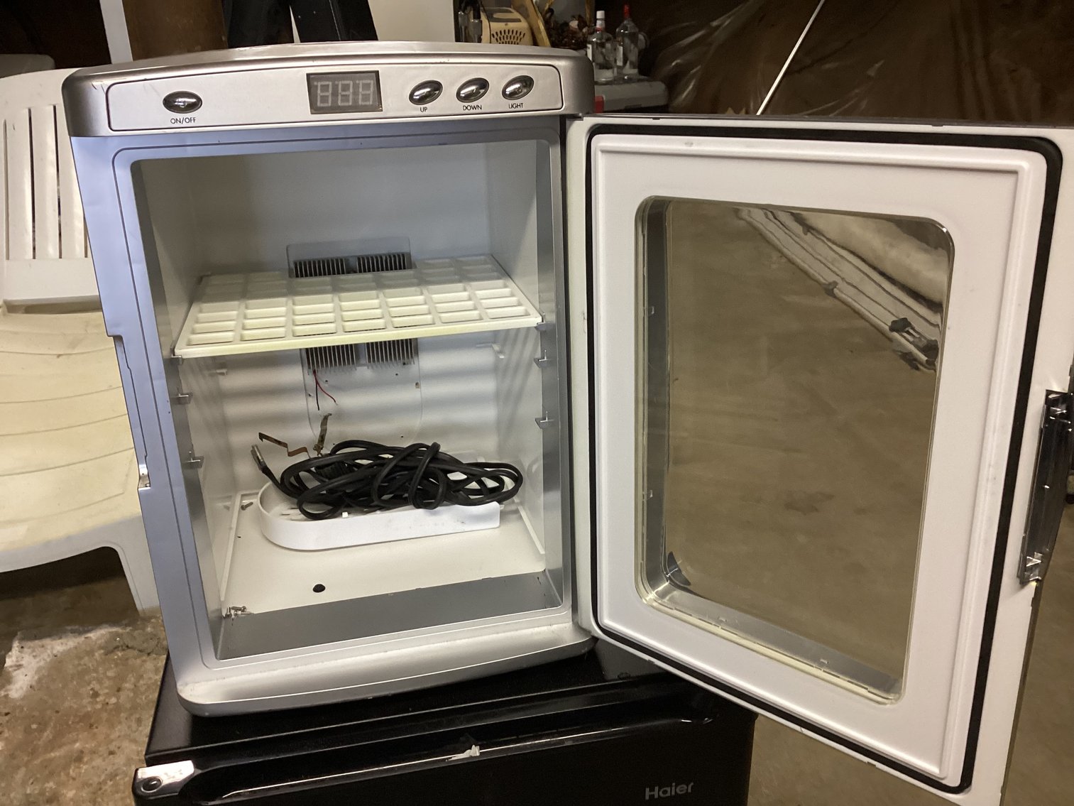 Image for Haier Drom Refrigerator and Thermoelectric Counter Top Cooler and Warmer